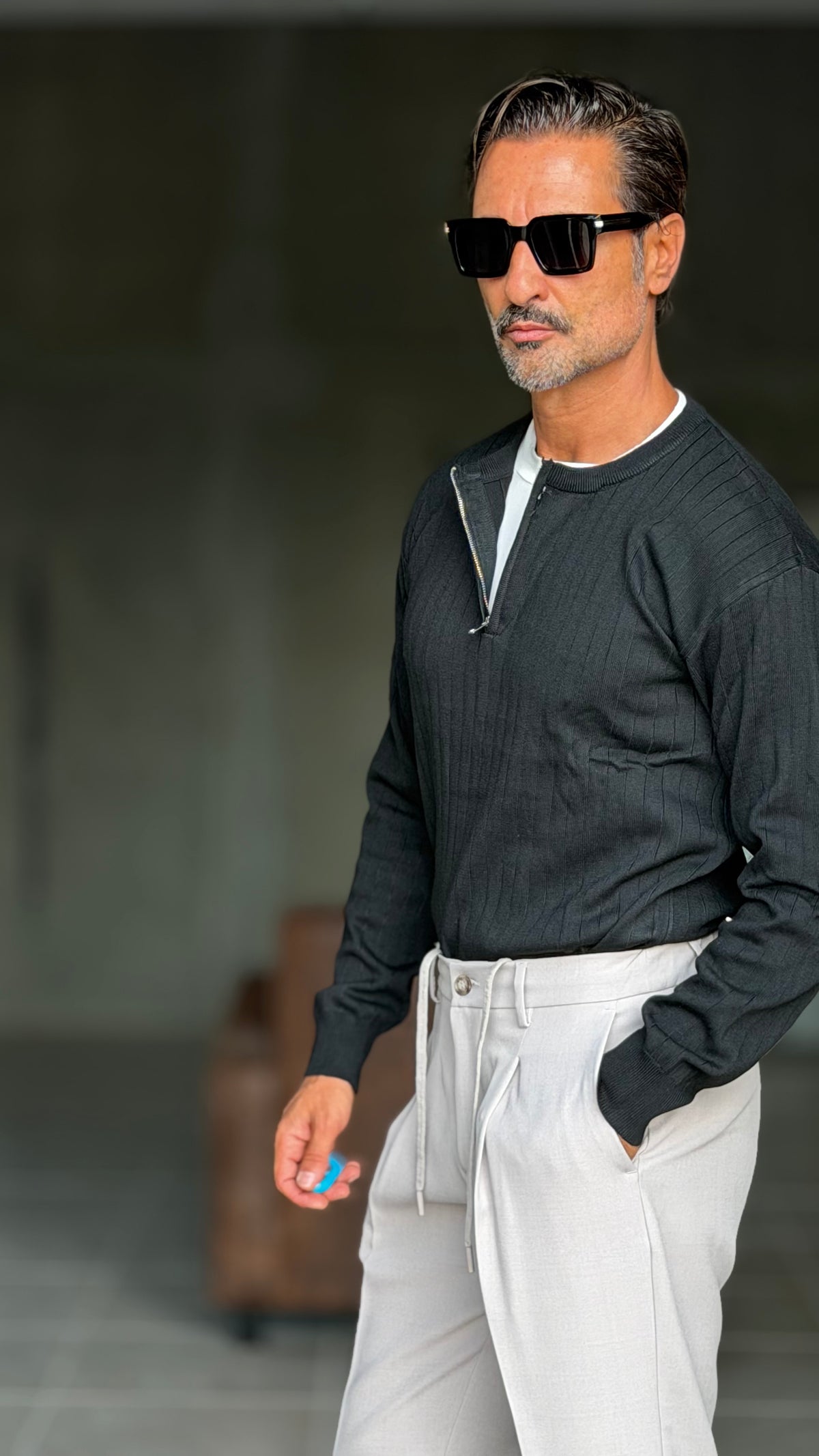 MAGLIA SERAFINO   BASE NERA  INSERTO T SHIRT BIANCA