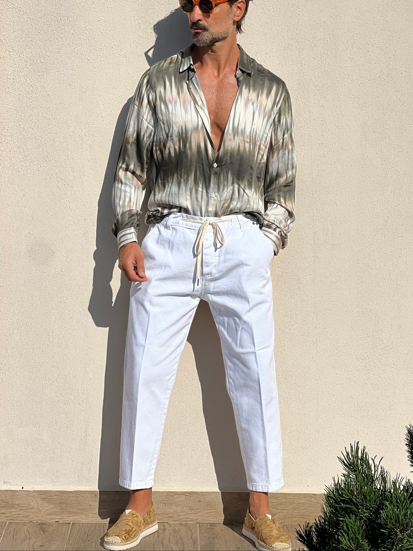 WHITE BASIC WASH JEANS