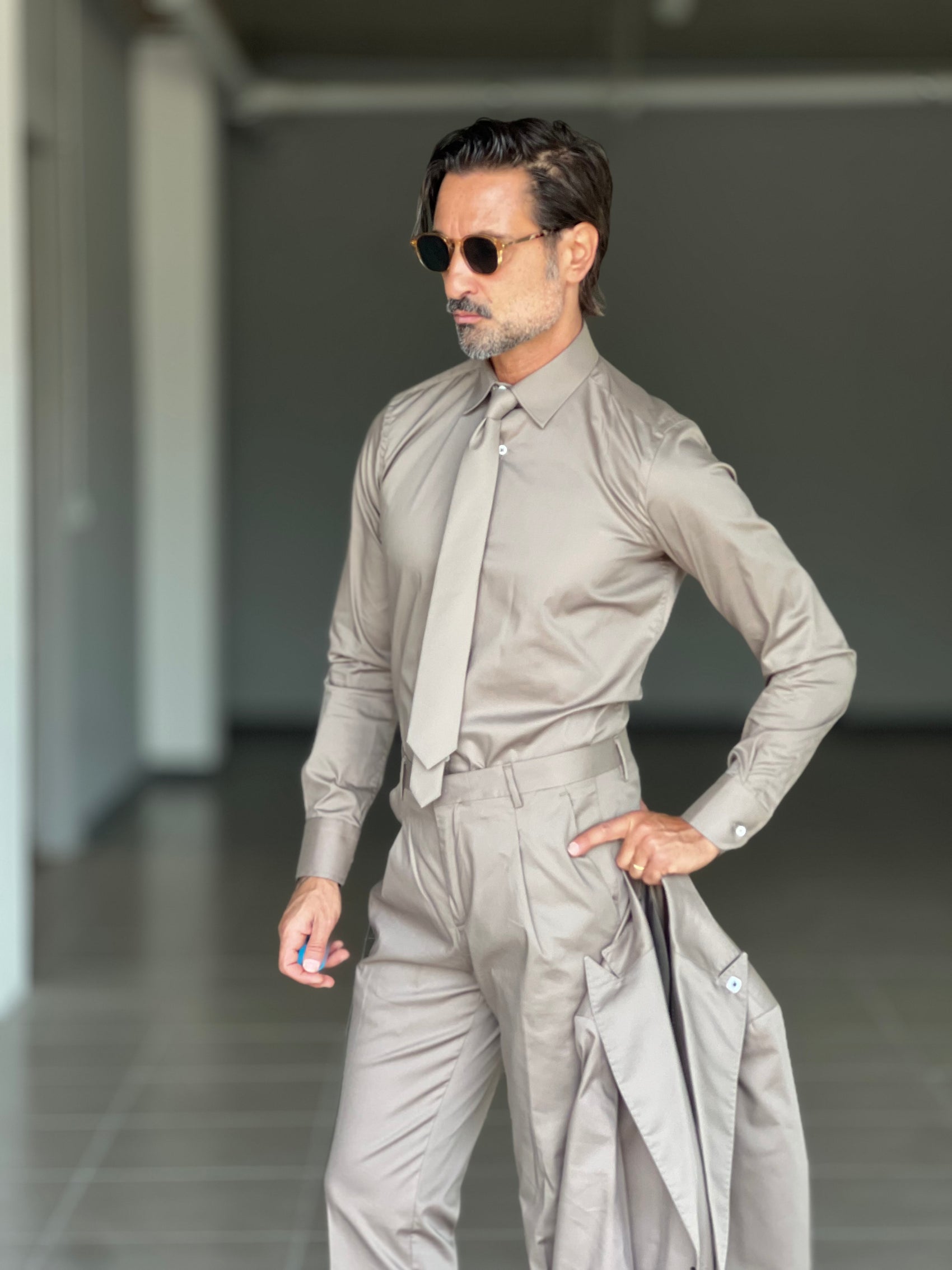 ABITO +CAMICIA +CRAVATTA (STESSO TESSUTO IN COTONE)