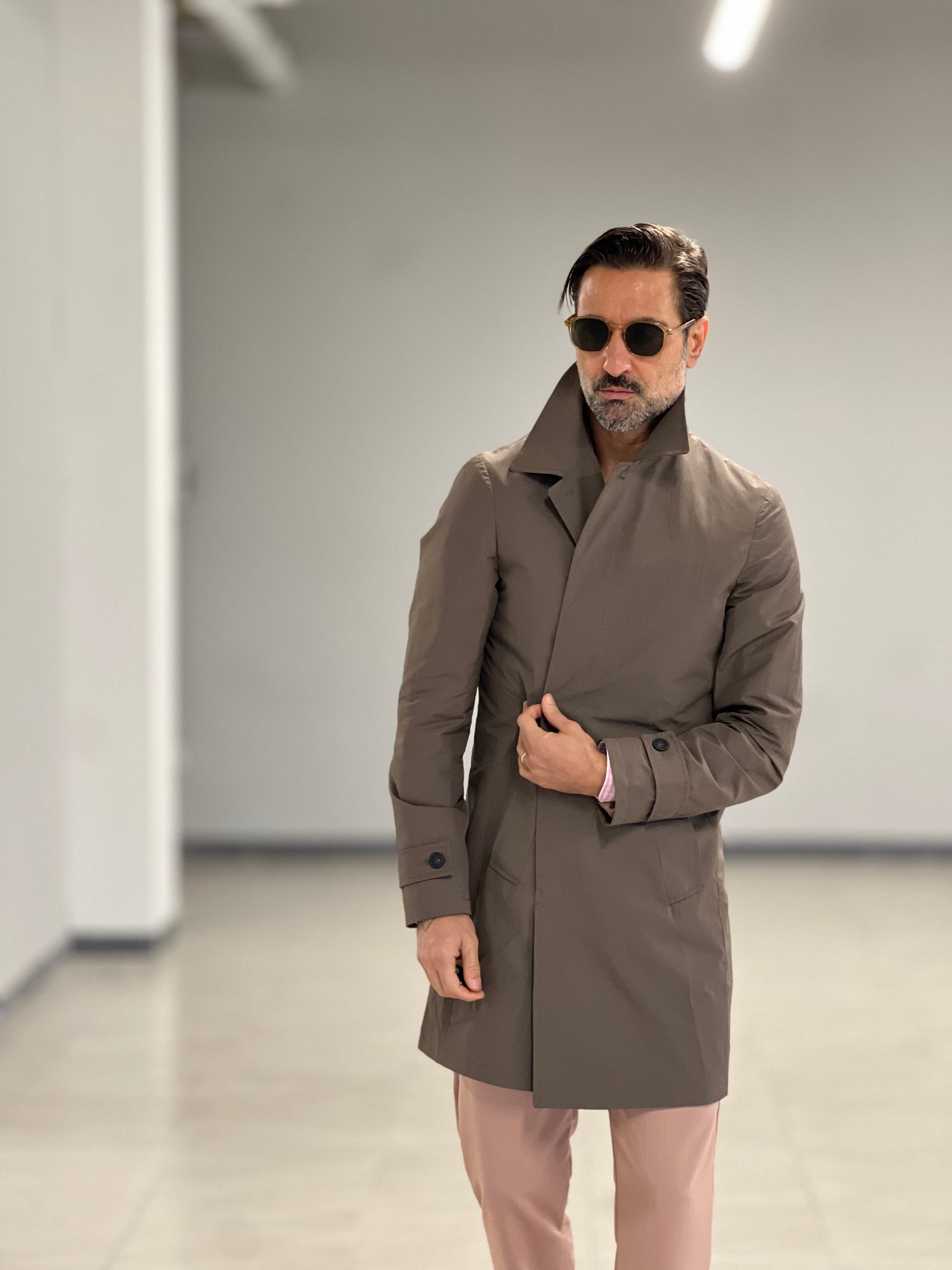 TRENCH MORO TESSUTO TECNICO IMPERMIABILE COLLO CAMICIA 007