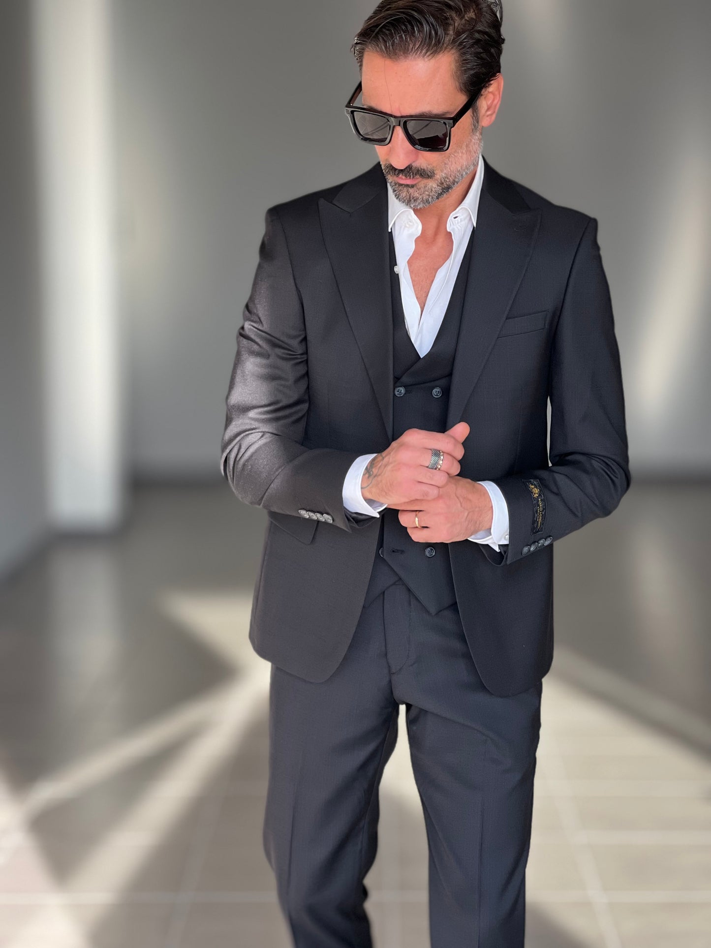 ABITO LANA E MISTI NERO 3 PEZZI GILET