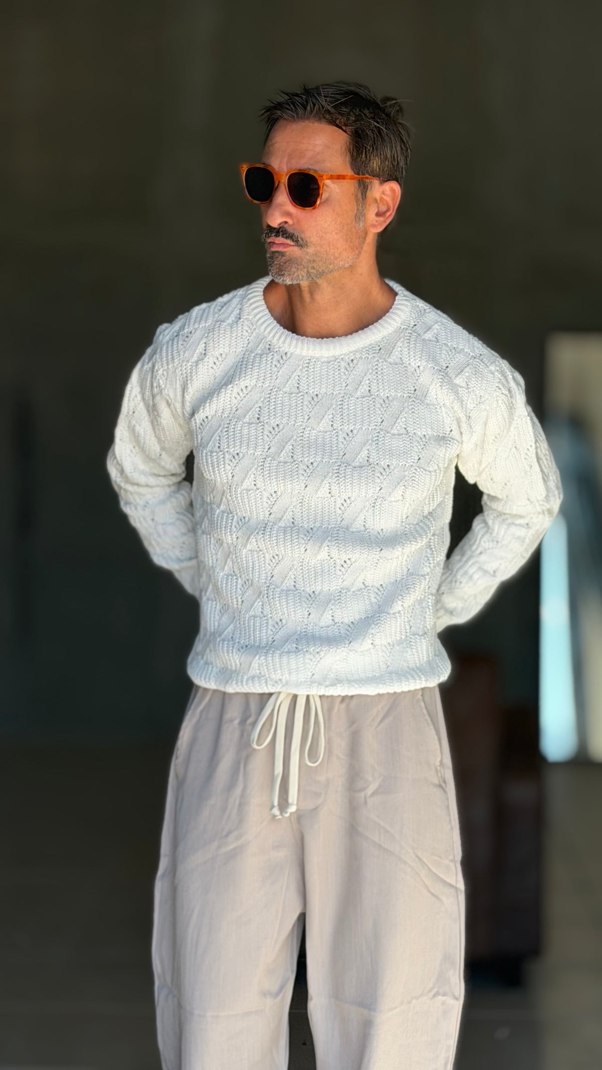 WHITE VISCOSE TROUSERS WITH REGULAR BOTTOM