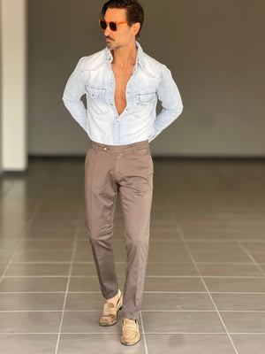 PANTALONE FANGO GABARDINE DI COTONE CAPRI