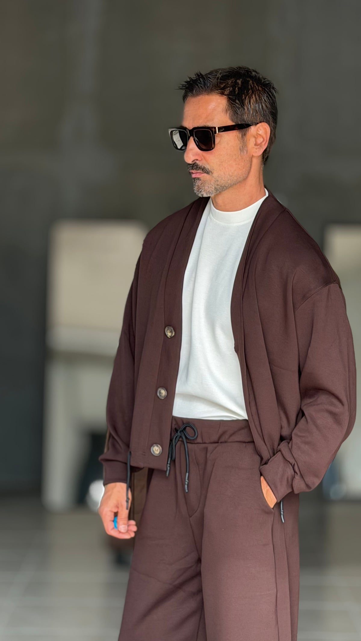 WHITE VISCOSE TROUSERS WITH REGULAR BOTTOM