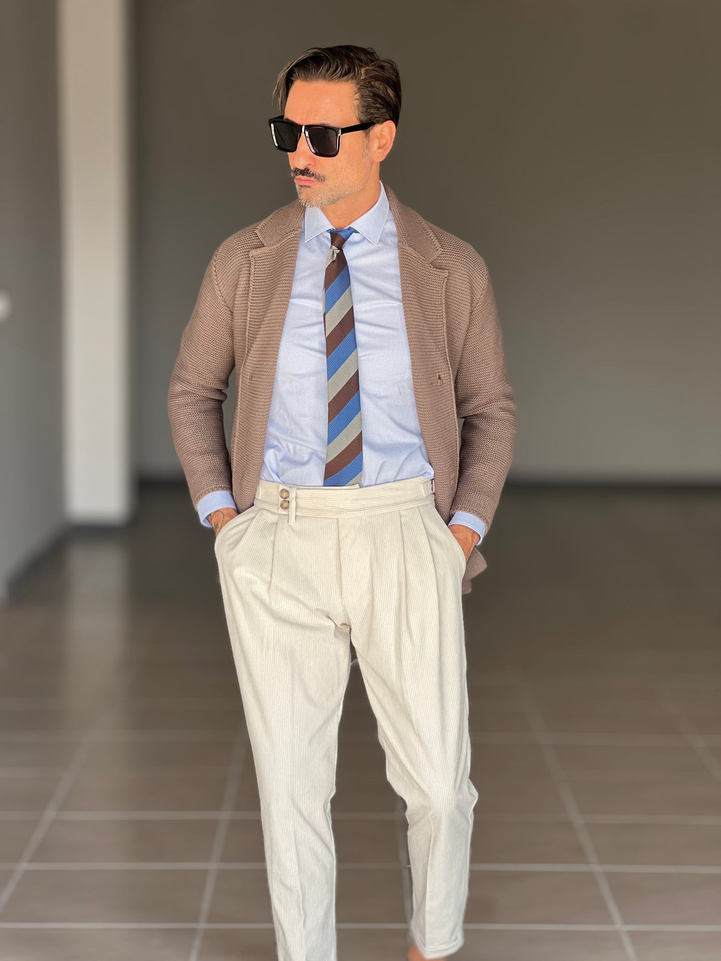 BLACK CHAIN ​​VISCOSE TROUSERS