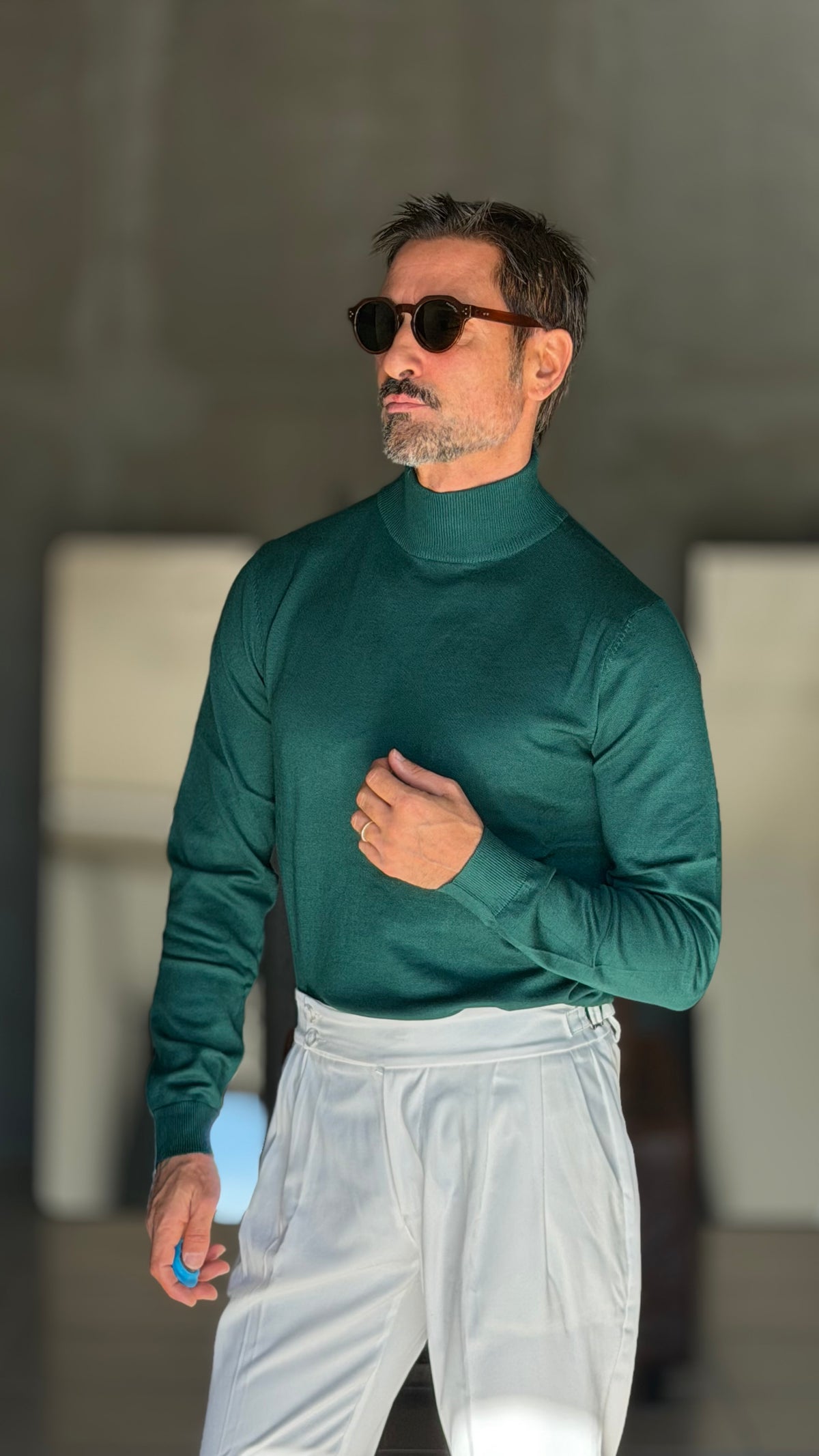 WHITE VISCOSE TROUSERS WITH REGULAR BOTTOM