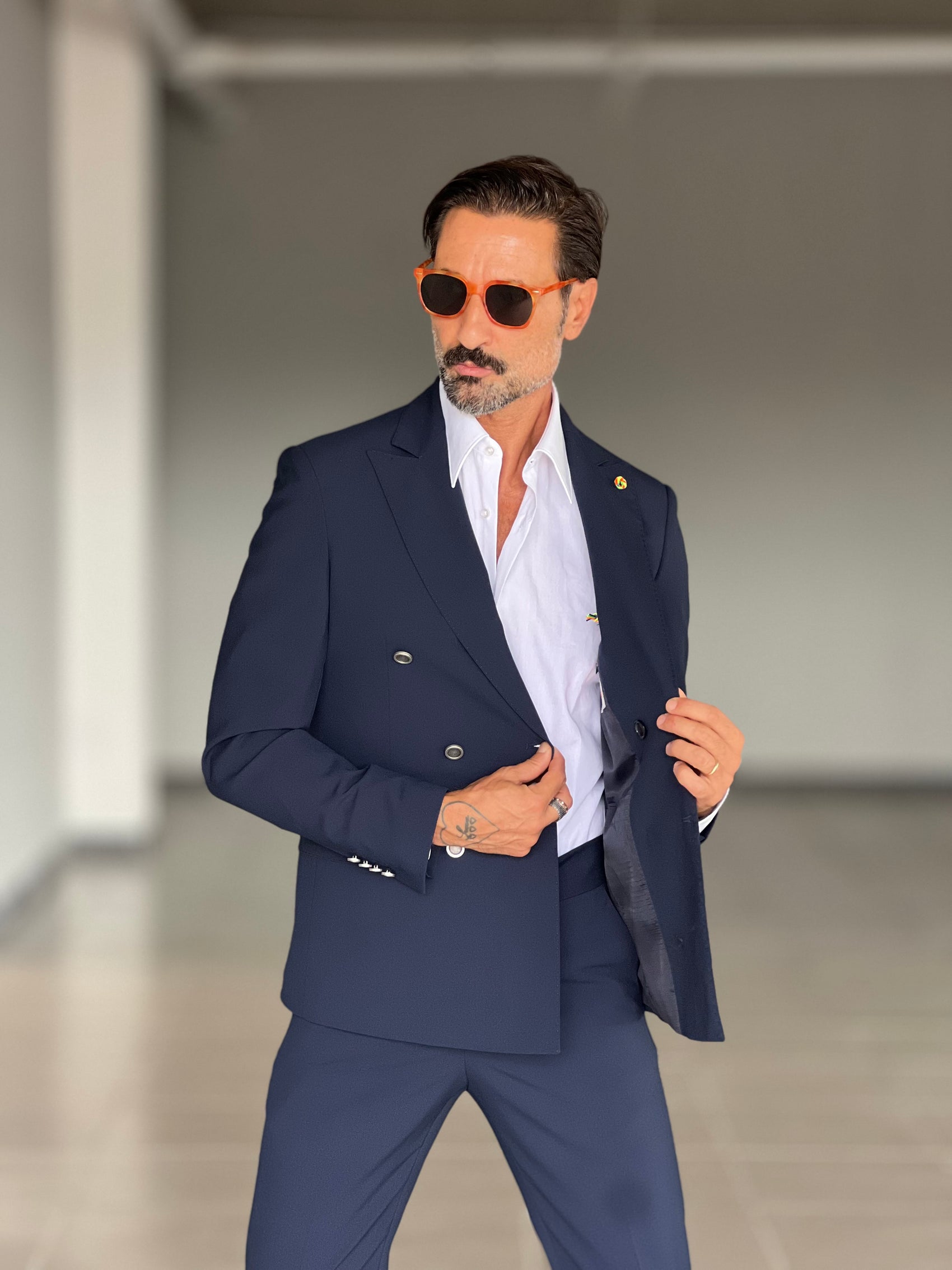 ABITO  BLU NOTTE DOPPIOPETTO BOTTONE METALLO VISCOSA E MISTI