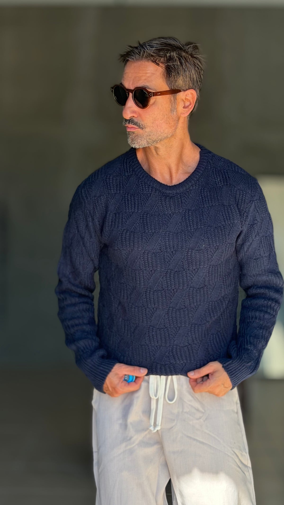 WHITE VISCOSE TROUSERS WITH REGULAR BOTTOM