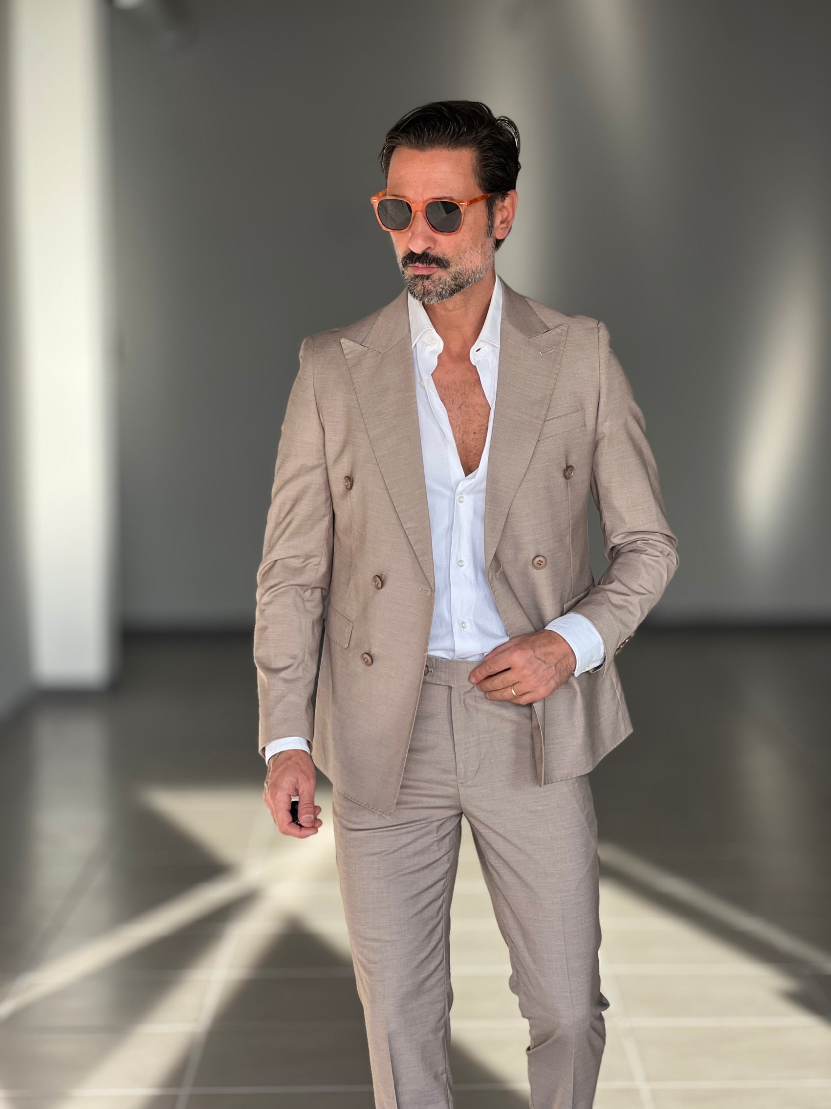 ABITO  TABACCO  DOPPIOPETTO BOTTONE OSSO VISCOSA E MISTI