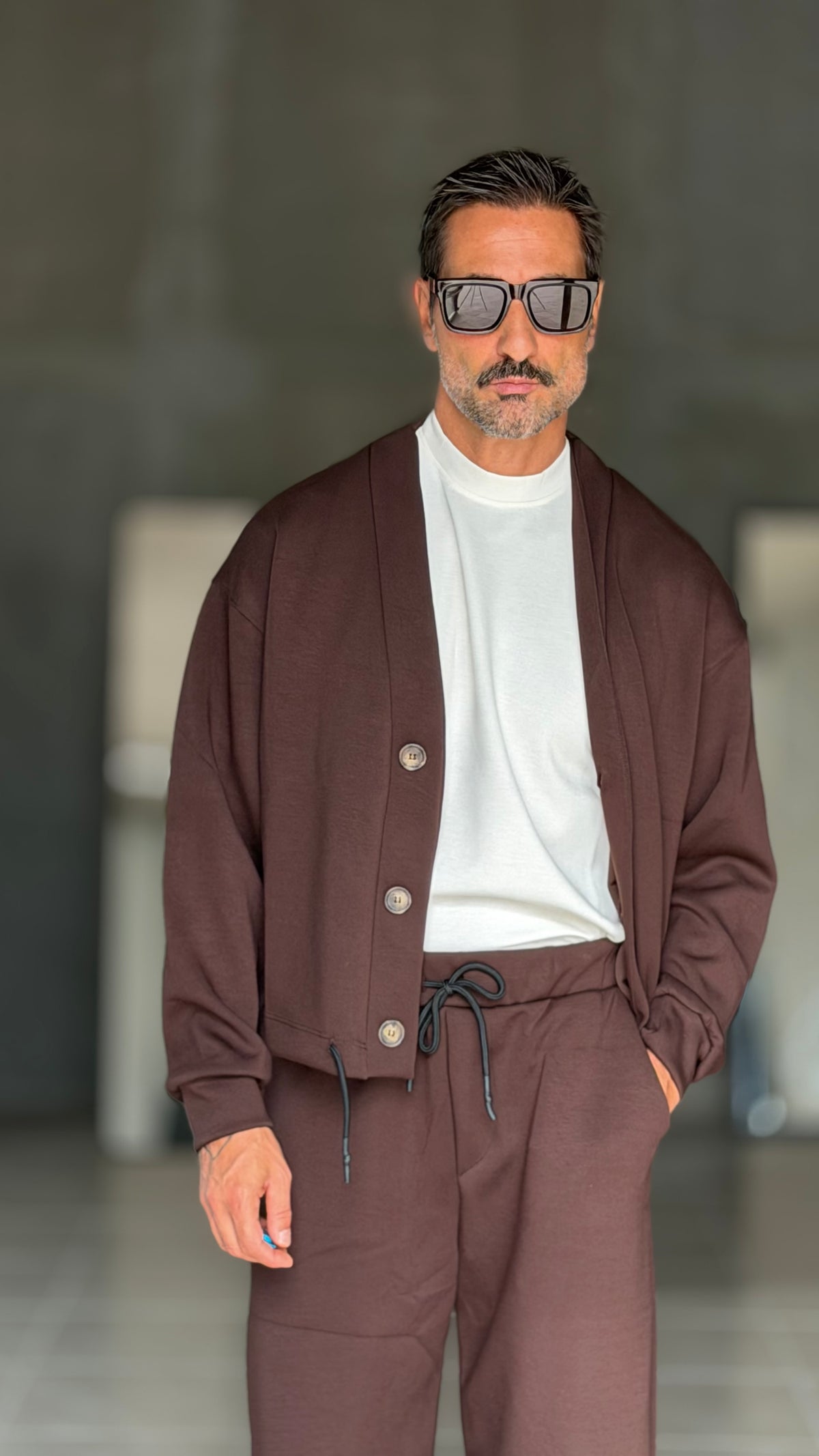 WHITE VISCOSE TROUSERS WITH REGULAR BOTTOM