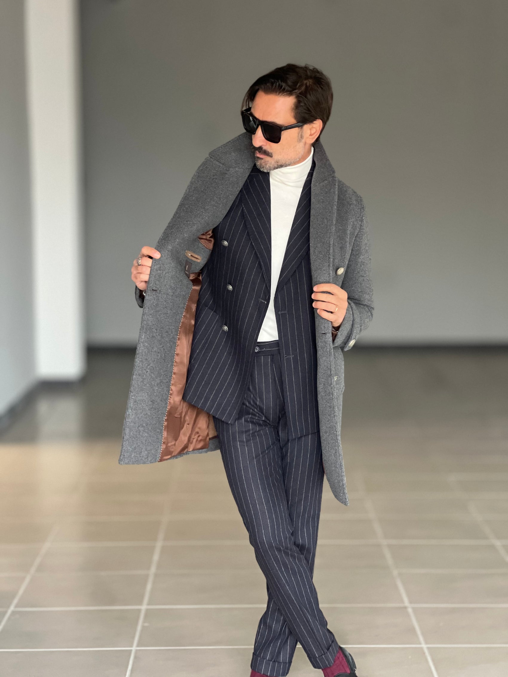 *CAPPOTTO  GRIGIO   DOPPIOPETTO  DOPPIATO LANA E MISTI BOTTONE METALLO