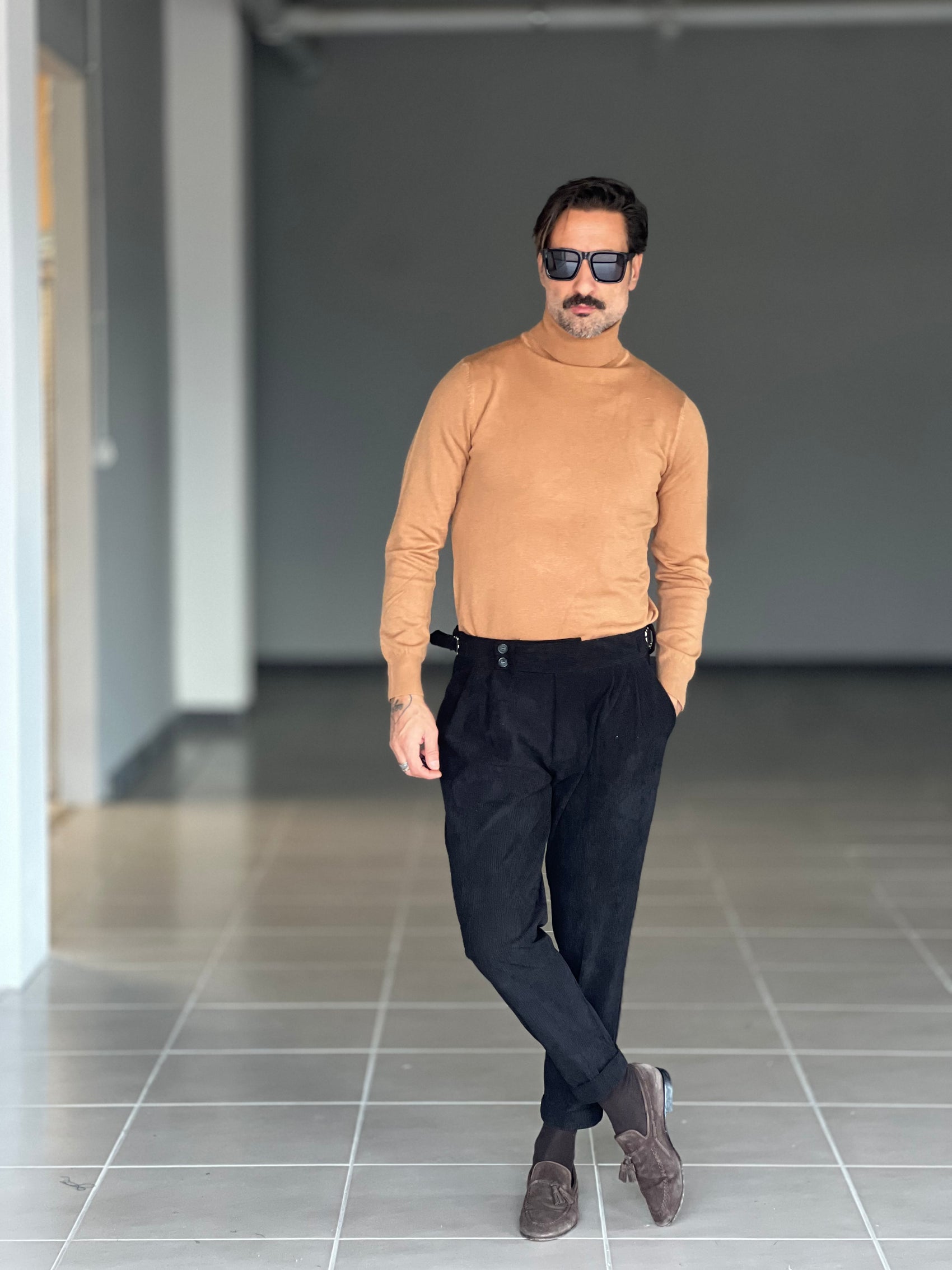 PANTALONE VELLUTO  NERO PINCES VITA ALTA