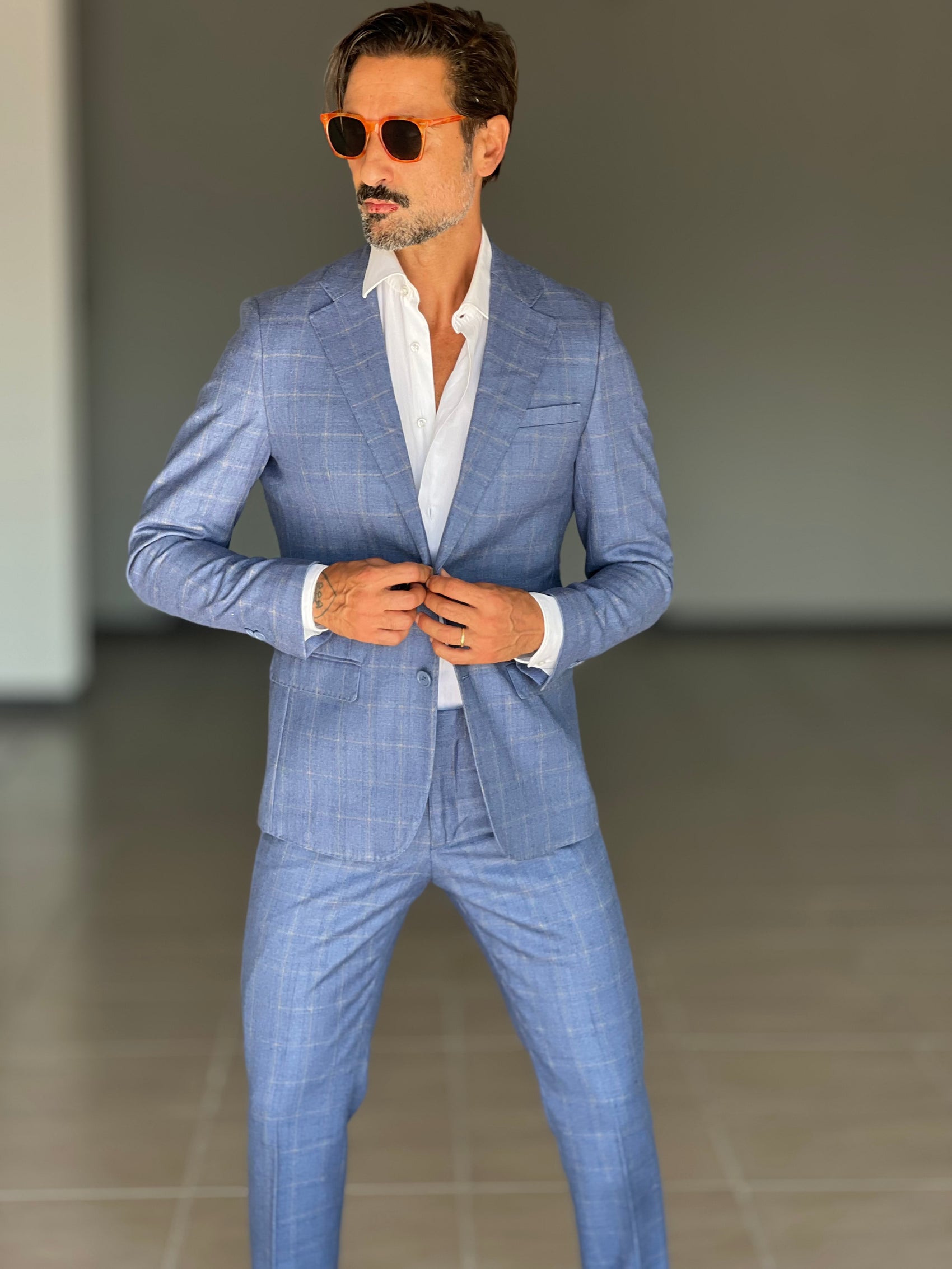 ABITO GALLES CELESTE MONOPETTO