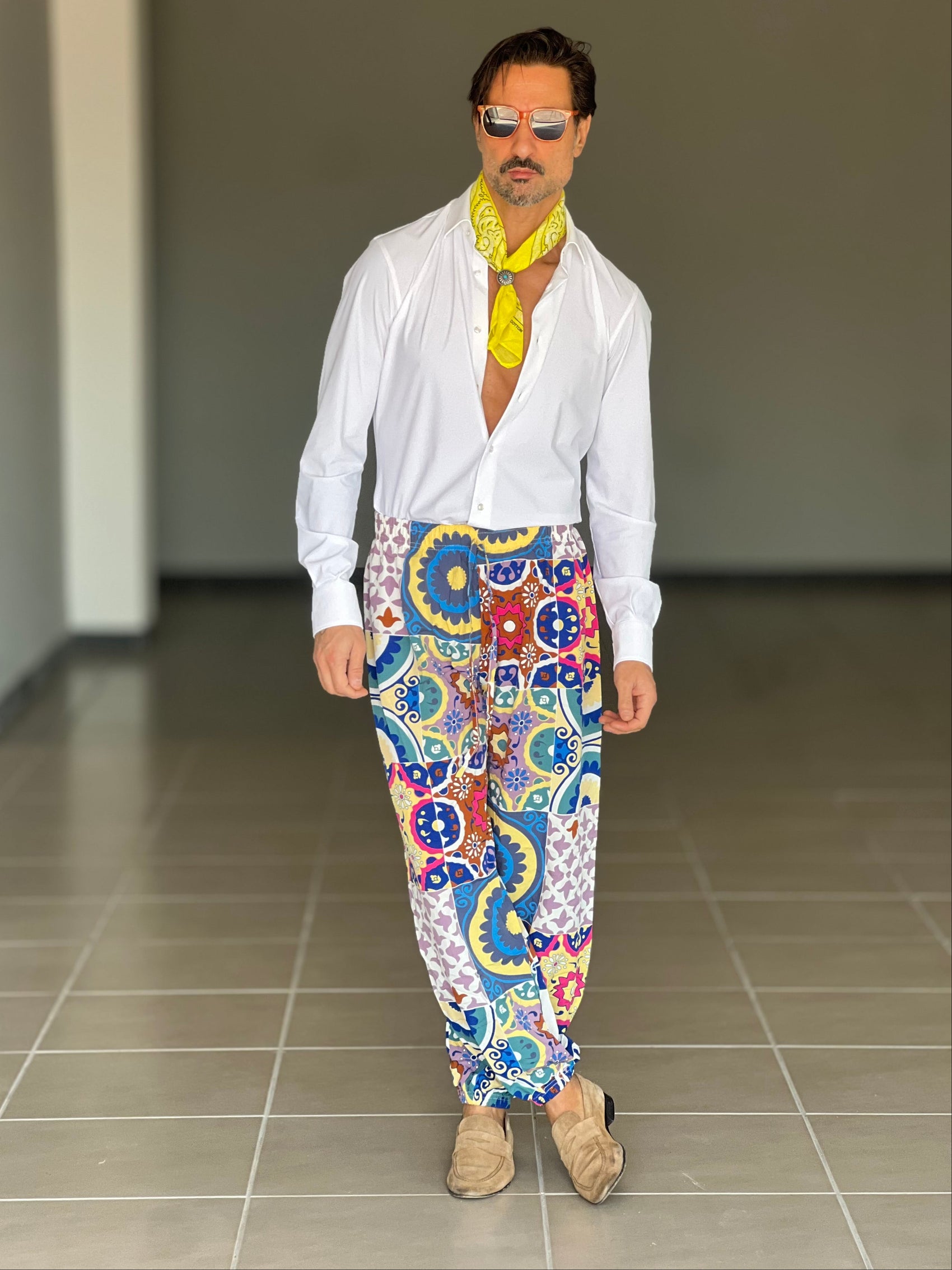 BLACK CHAIN ​​VISCOSE TROUSERS