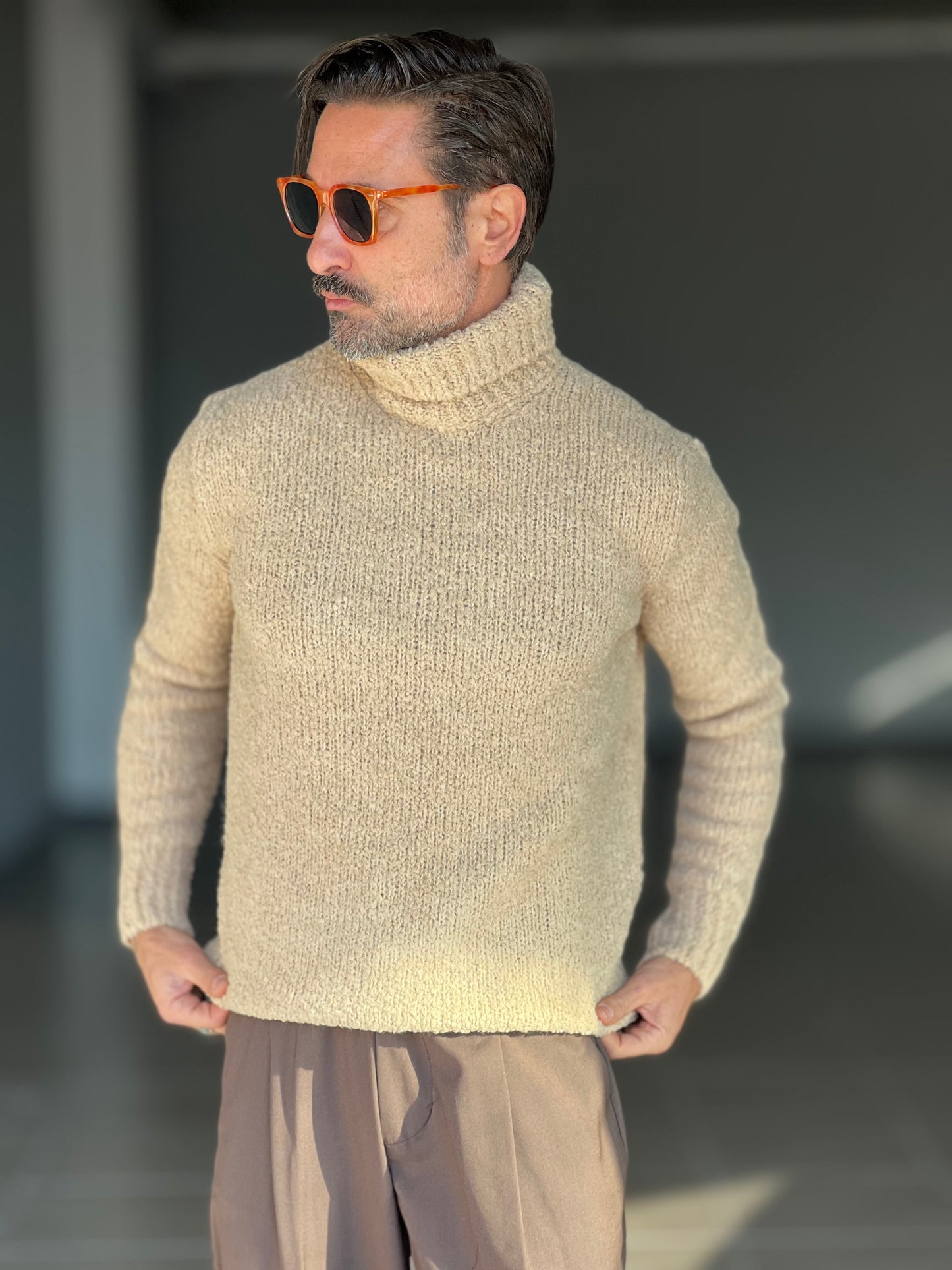 COLLO ALTO CAMMELLO LAVORAZIONE BOUCLE'