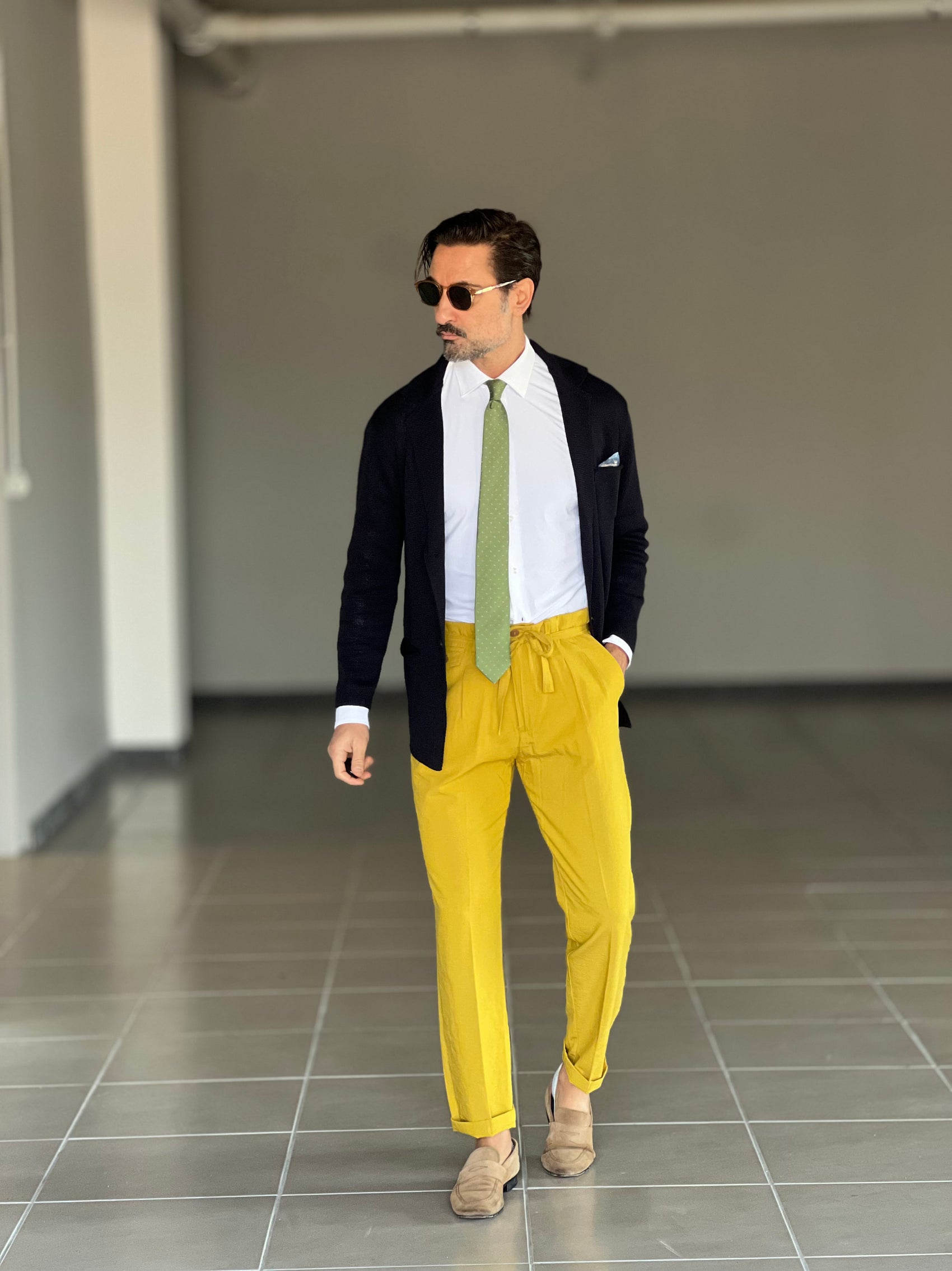 WHITE VISCOSE TROUSERS WITH REGULAR BOTTOM