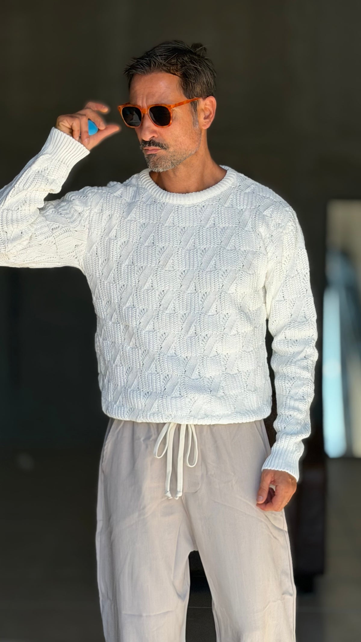 WHITE VISCOSE TROUSERS WITH REGULAR BOTTOM
