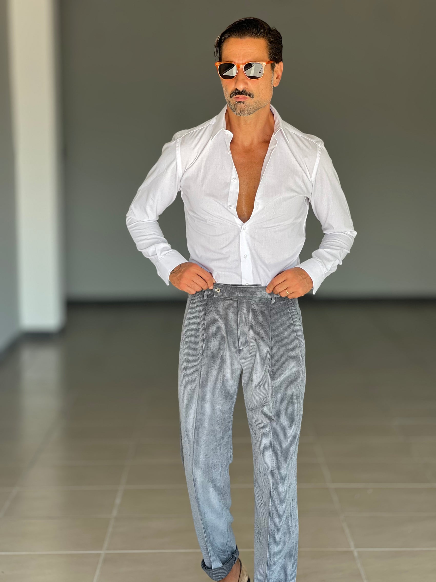 PANTALONE VELLUTO GRIGIO PINCES VITA ALTA XAGON