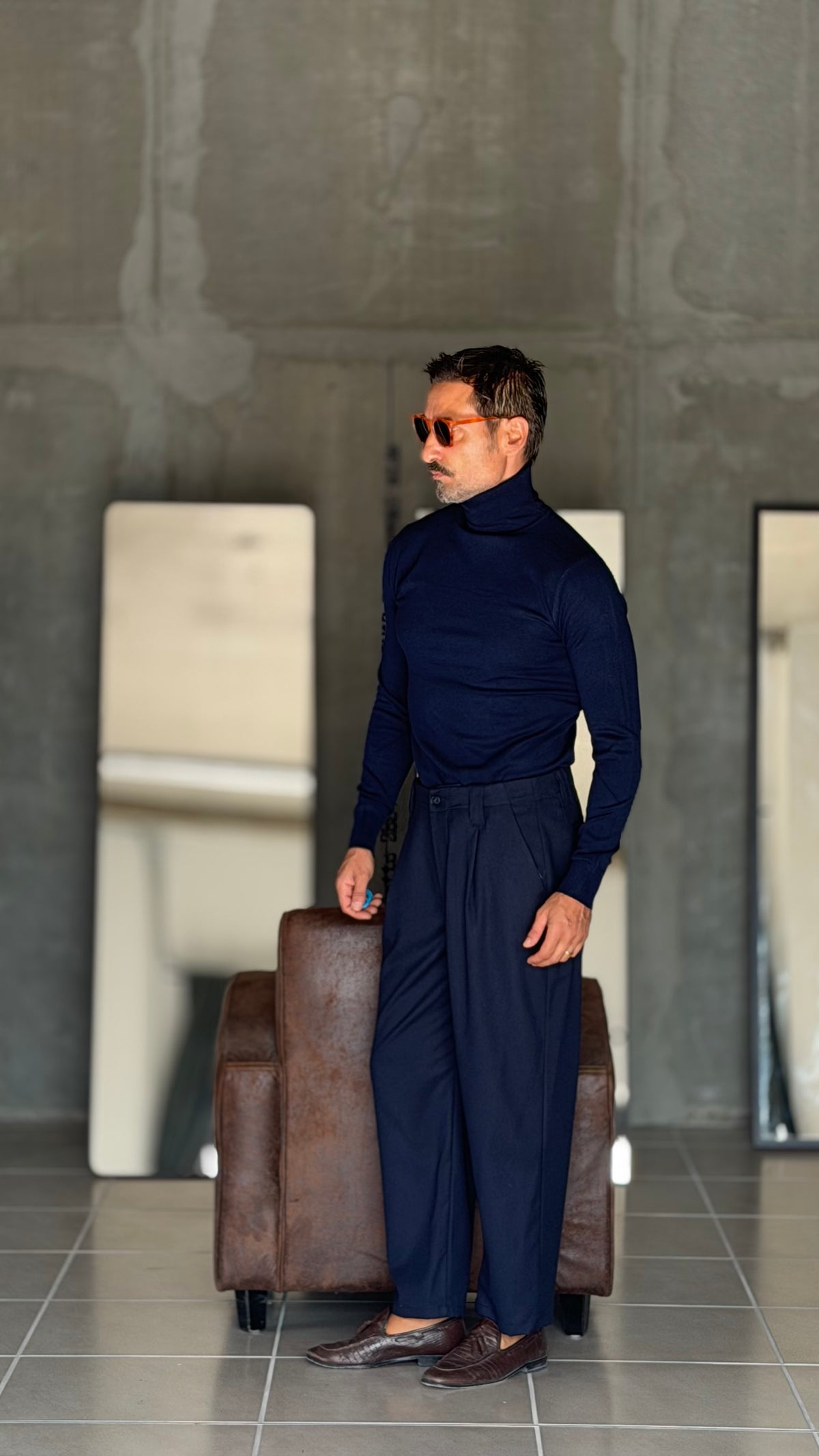 PANTALONE BLU  BL11 FONDO PALAZZO EFFETTO FLANELLA TESSUTO VISCOSA E MISTI. 167 (ABBINABILE ALLA GIACCA BLU  167)