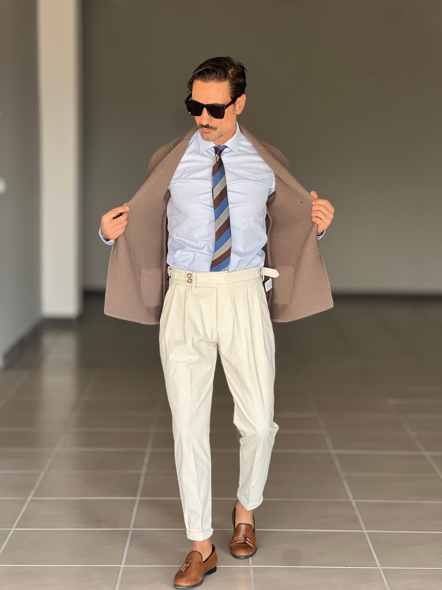 BLACK CHAIN ​​VISCOSE TROUSERS