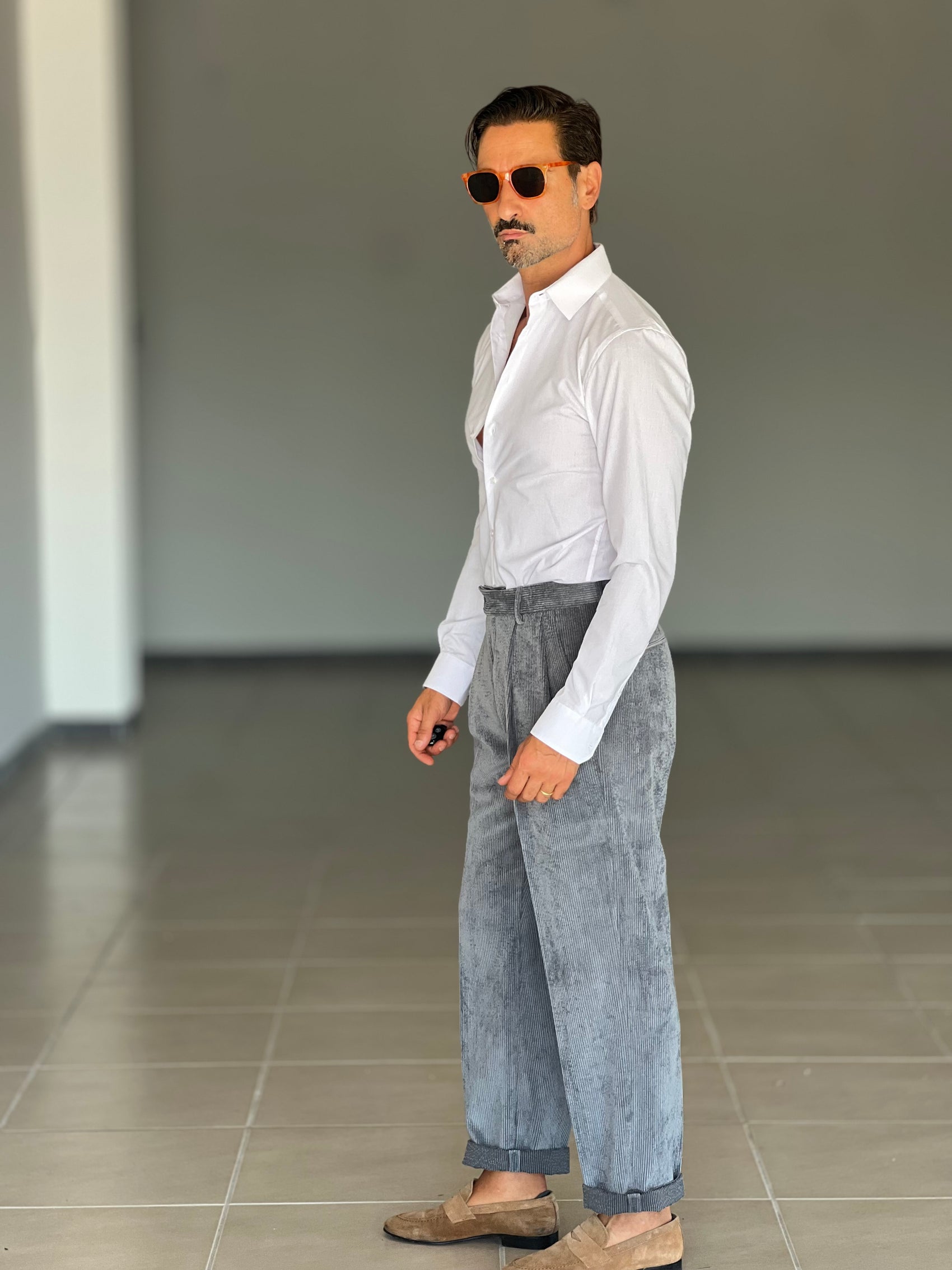 PANTALONE VELLUTO GRIGIO PINCES VITA ALTA XAGON