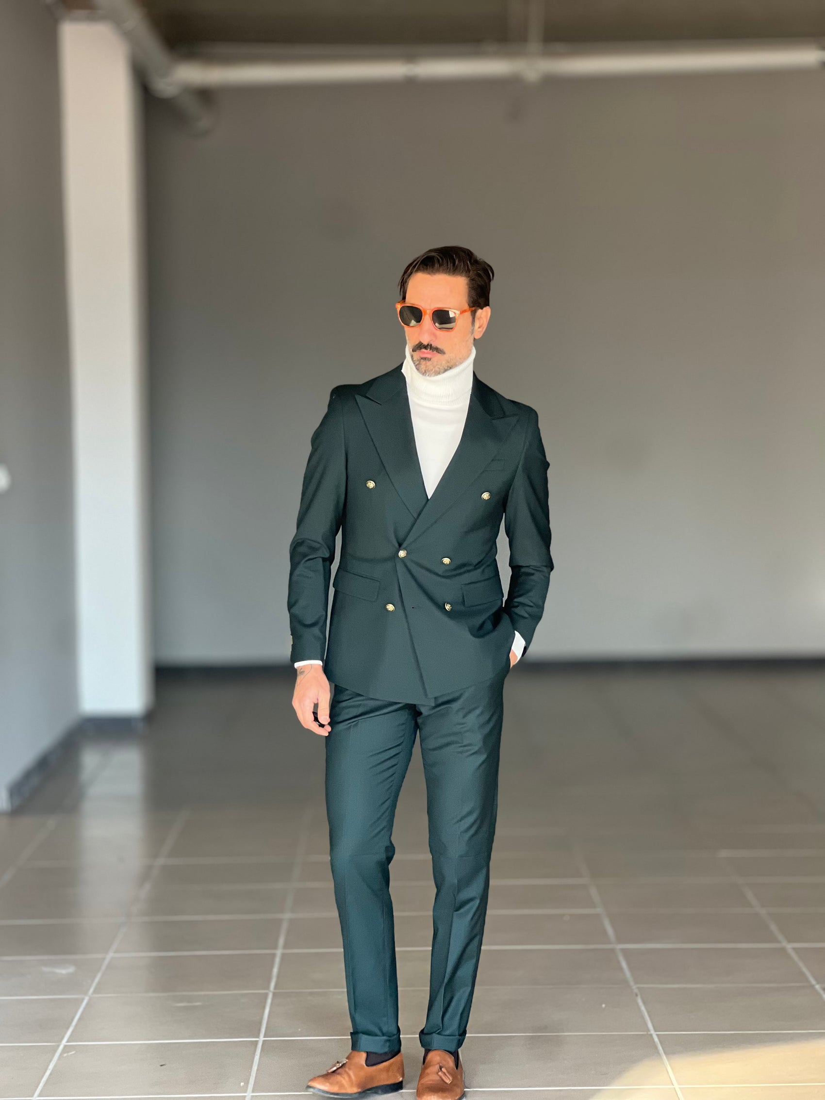 ABITO  VERDE   DOPPIOPETTO BOTTONE METALLO VISCOSA E MISTI