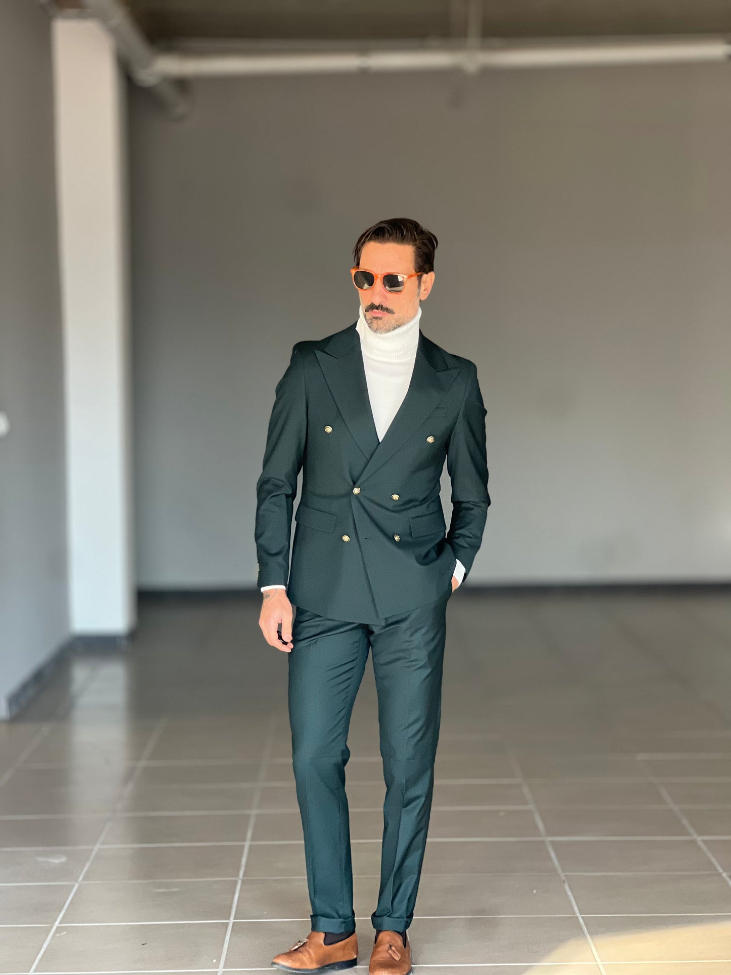 ABITO  VERDE   DOPPIOPETTO BOTTONE METALLO VISCOSA E MISTI