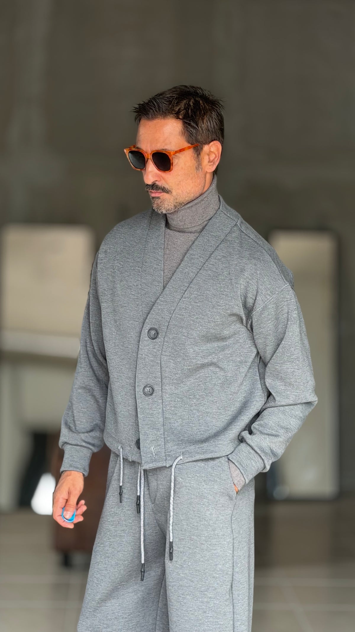 WHITE VISCOSE TROUSERS WITH REGULAR BOTTOM