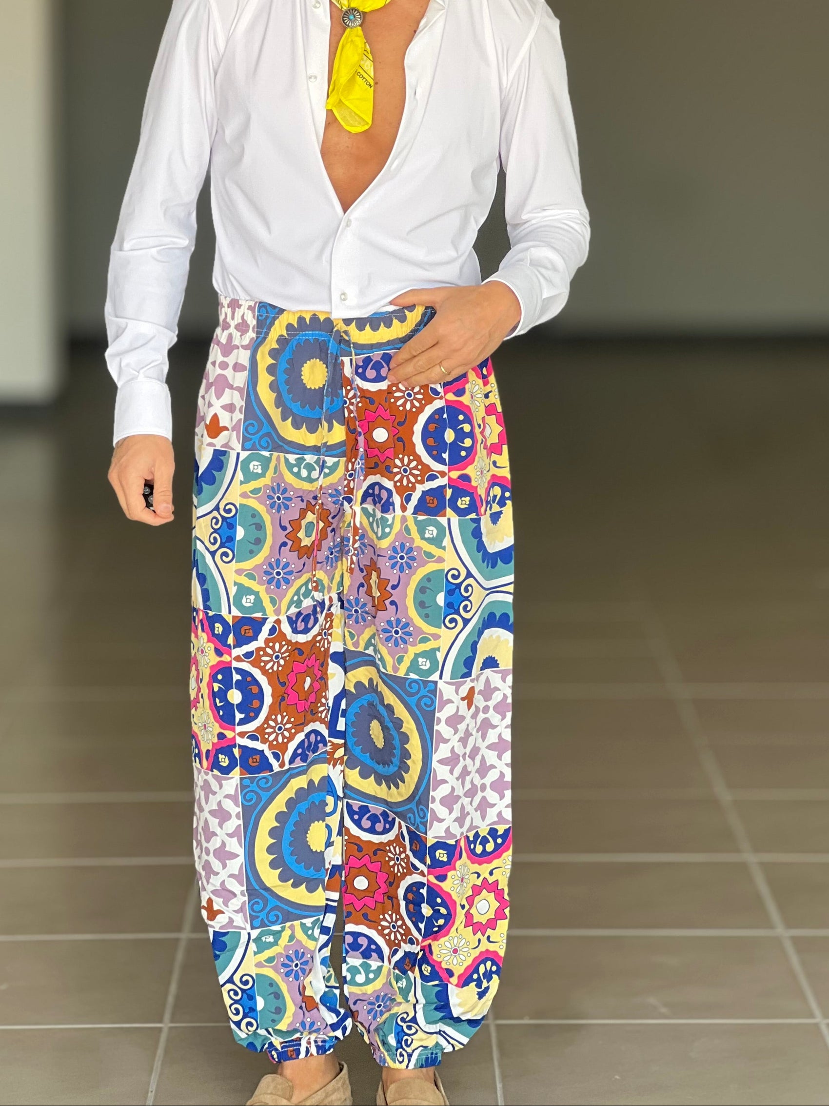 BLACK CHAIN ​​VISCOSE TROUSERS