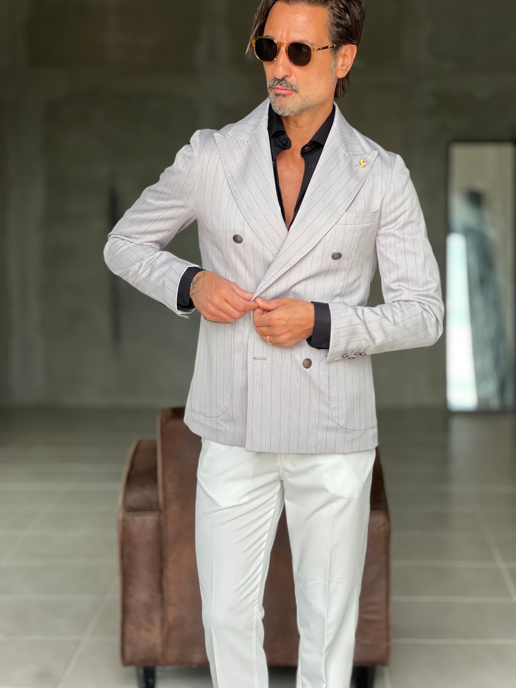 GIACCA GRIGIO CHIARO  GESSATA DOPPIOPETTO BOTTONE BRUNITO 92