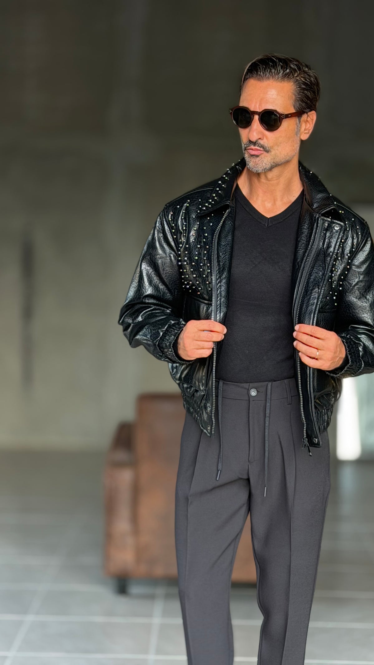 GIUBBINO NERO ECOPELLE   APPLICAZIONI CROP