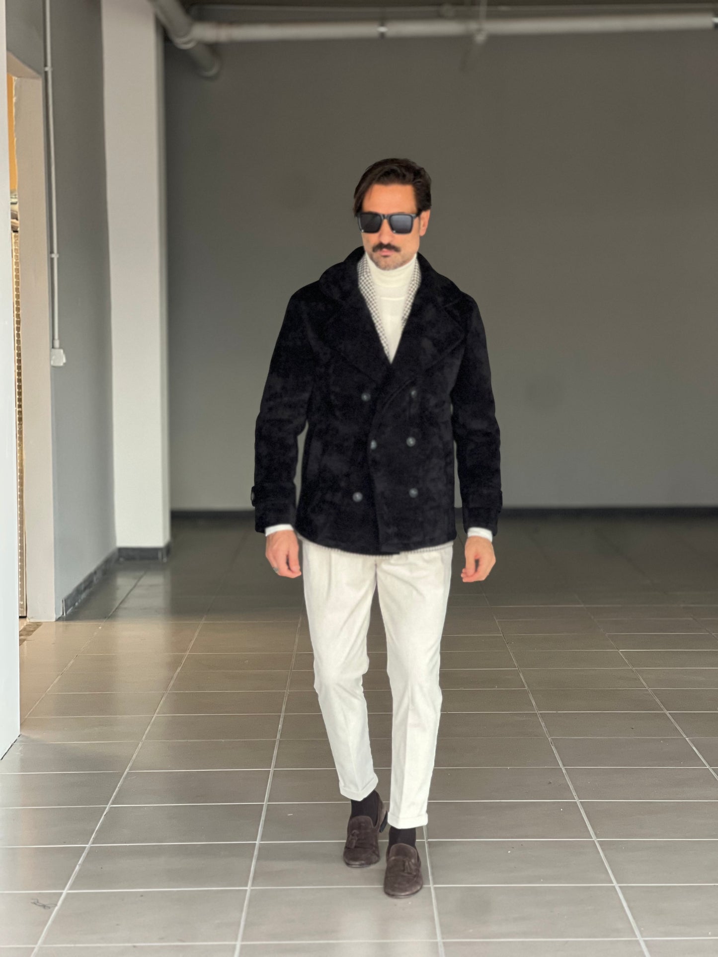 CAPPOTTINO NERO  VELLUTO MILLERIGHE