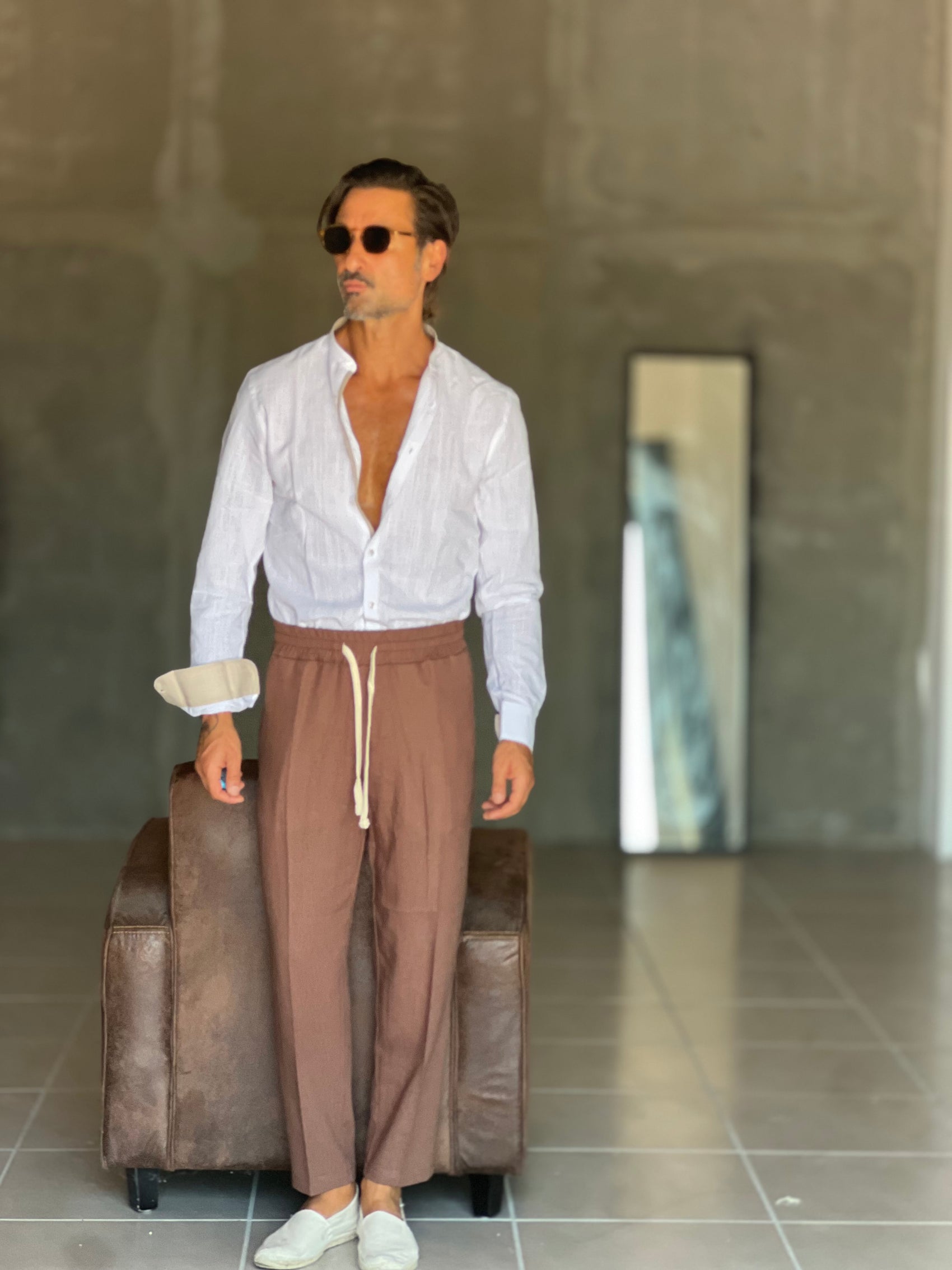 WHITE VISCOSE TROUSERS WITH REGULAR BOTTOM