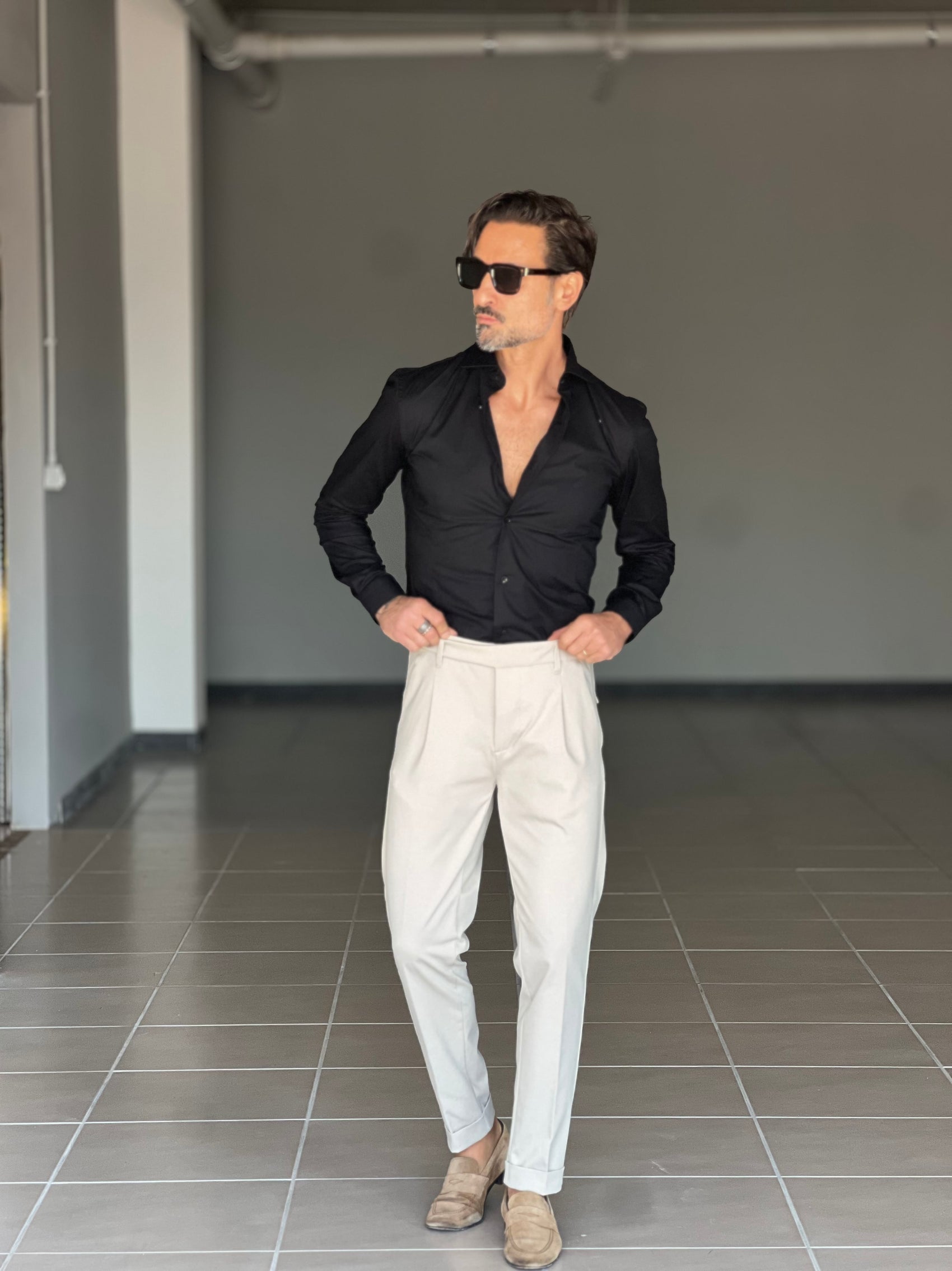WHITE VISCOSE TROUSERS WITH REGULAR BOTTOM