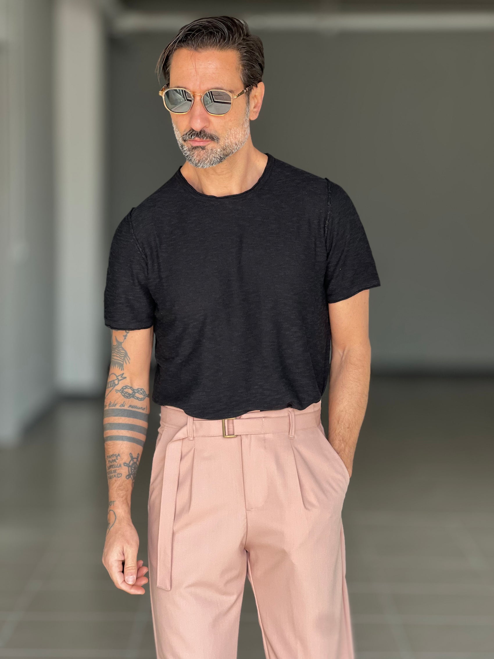 MAGLIA NERA FIAMMATA TAGLIO VIVO