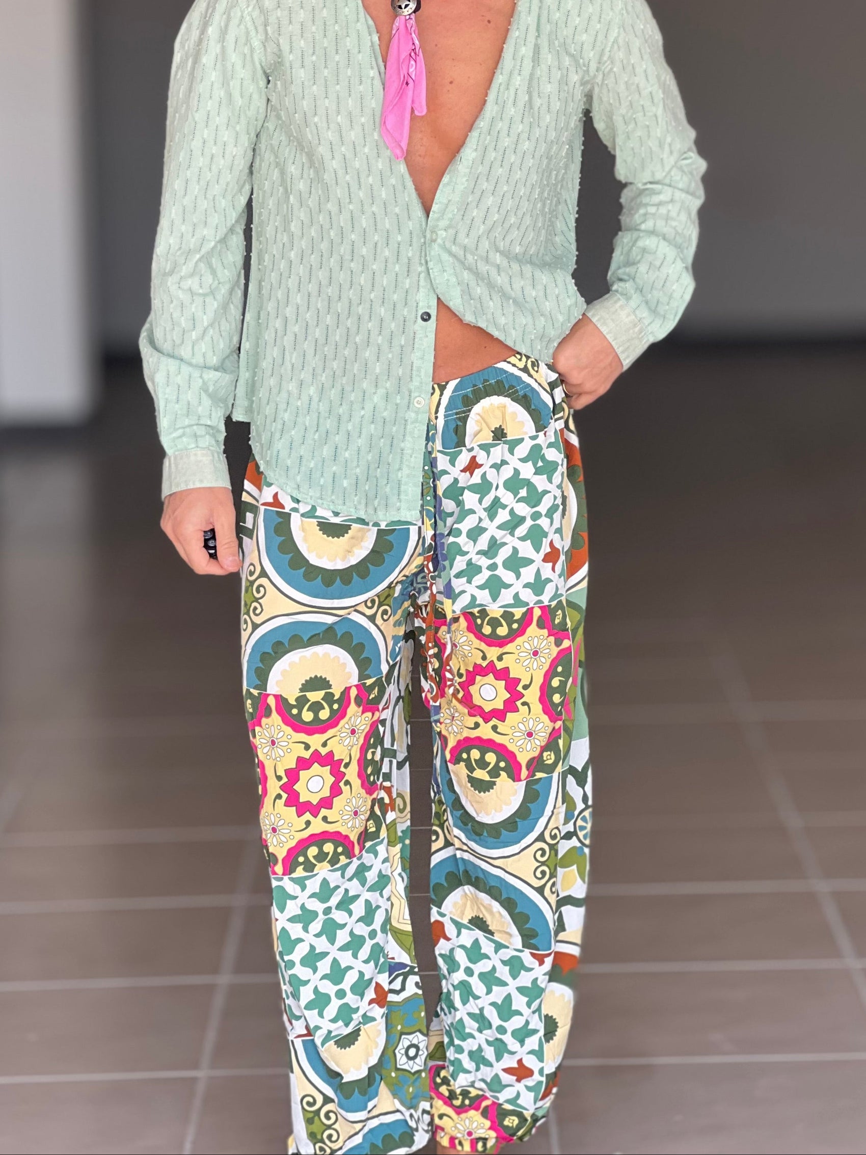 BLACK CHAIN ​​VISCOSE TROUSERS