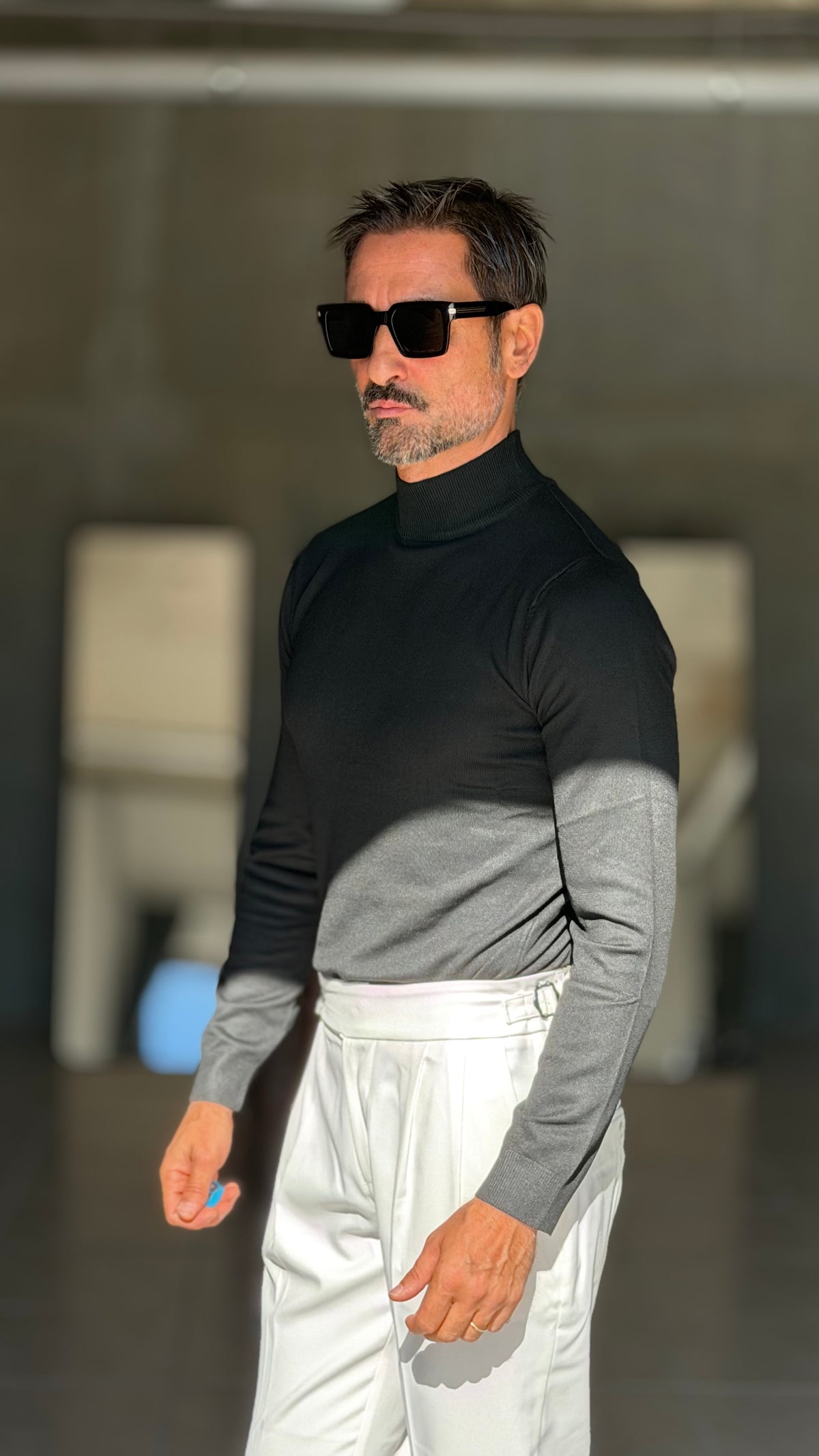 WHITE VISCOSE TROUSERS WITH REGULAR BOTTOM