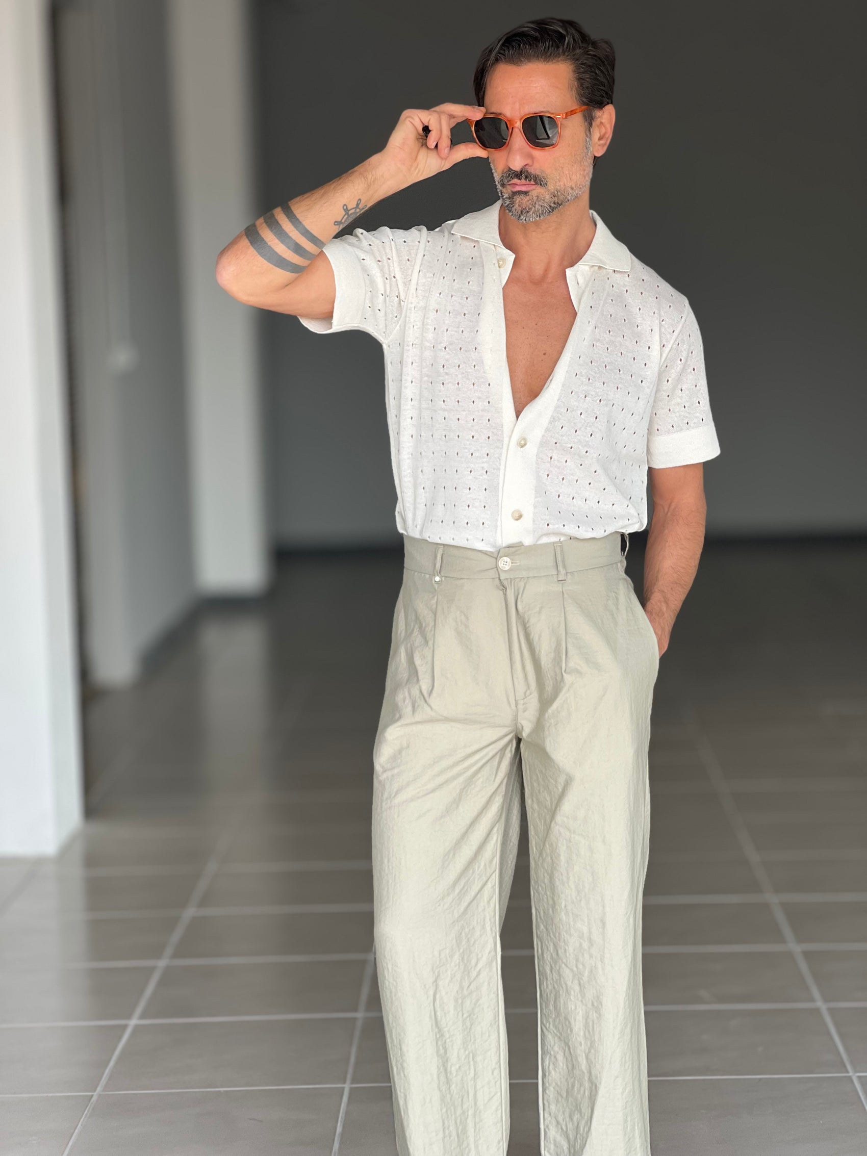 WHITE VISCOSE TROUSERS WITH REGULAR BOTTOM