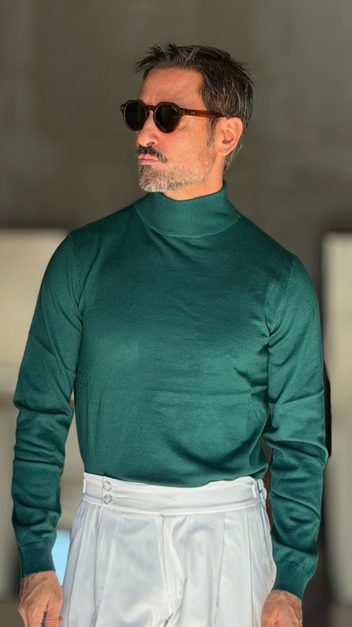 WHITE VISCOSE TROUSERS WITH REGULAR BOTTOM