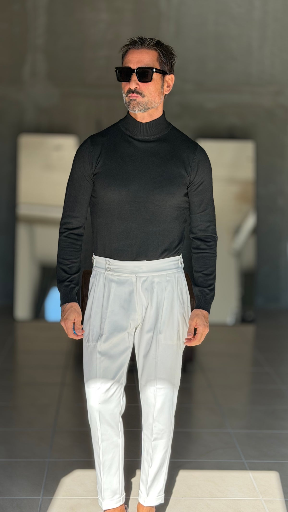 WHITE VISCOSE TROUSERS WITH REGULAR BOTTOM