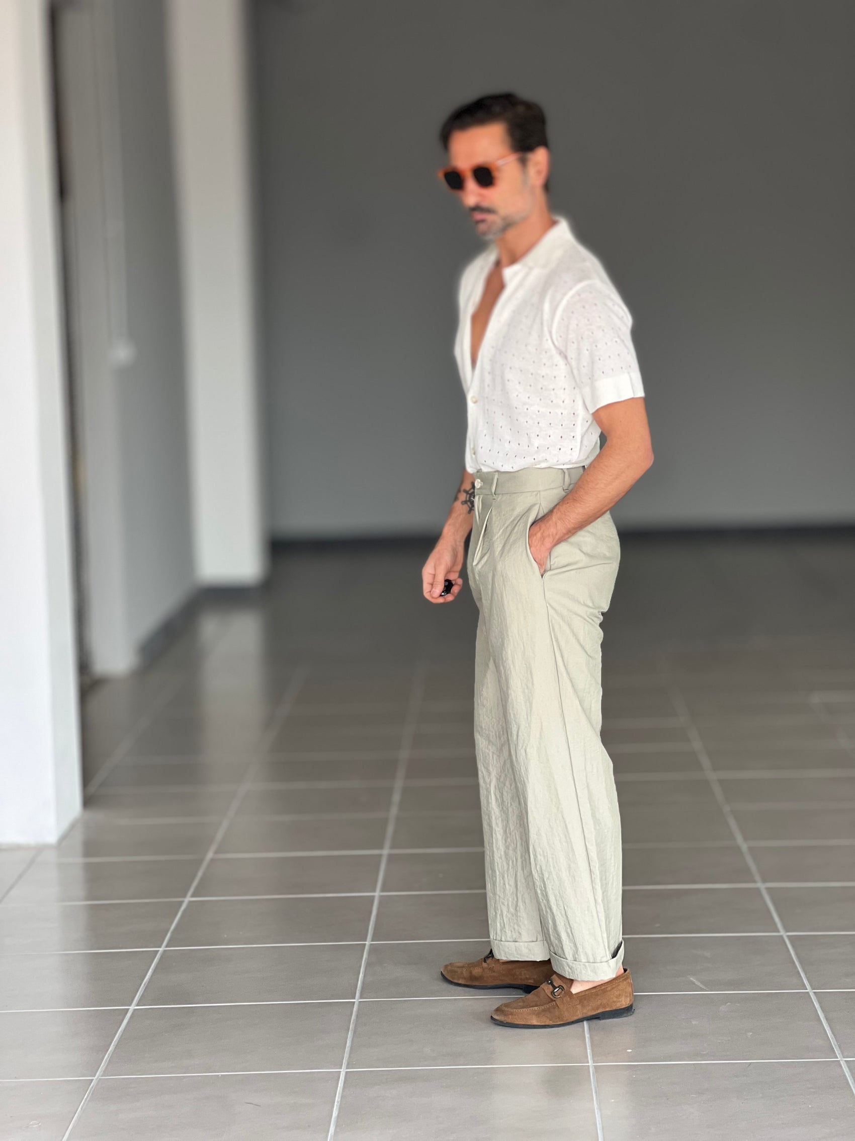 WHITE VISCOSE TROUSERS WITH REGULAR BOTTOM