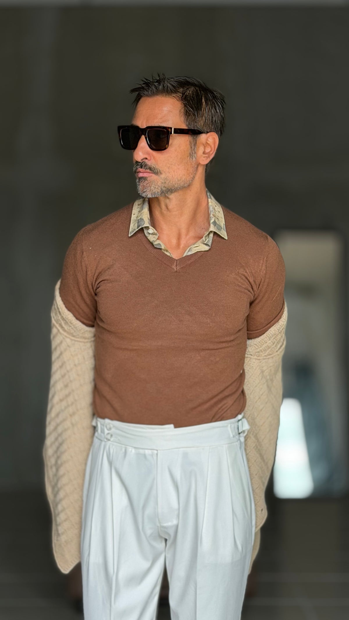 WHITE VISCOSE TROUSERS WITH REGULAR BOTTOM