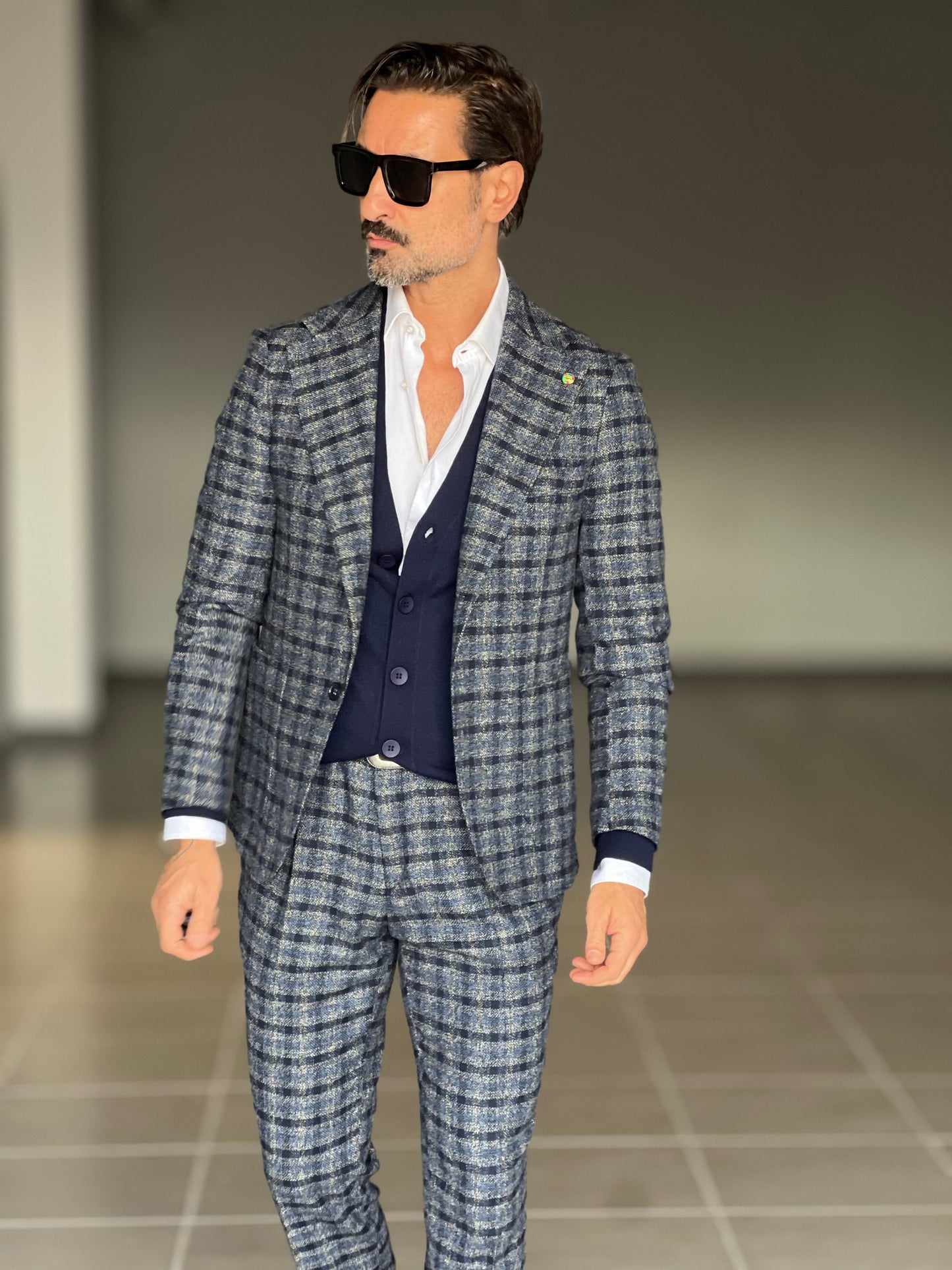 ABITO TARTAN BLU E GRIGIO