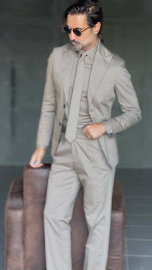 ABITO +CAMICIA +CRAVATTA (STESSO TESSUTO IN COTONE)