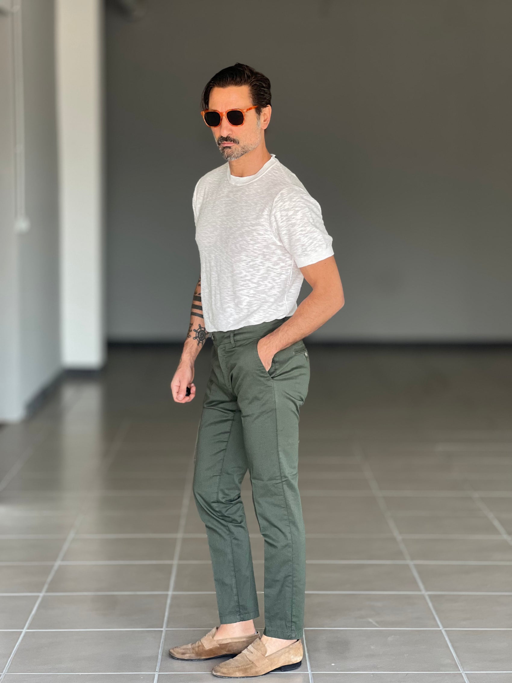 BLACK CHAIN ​​VISCOSE TROUSERS