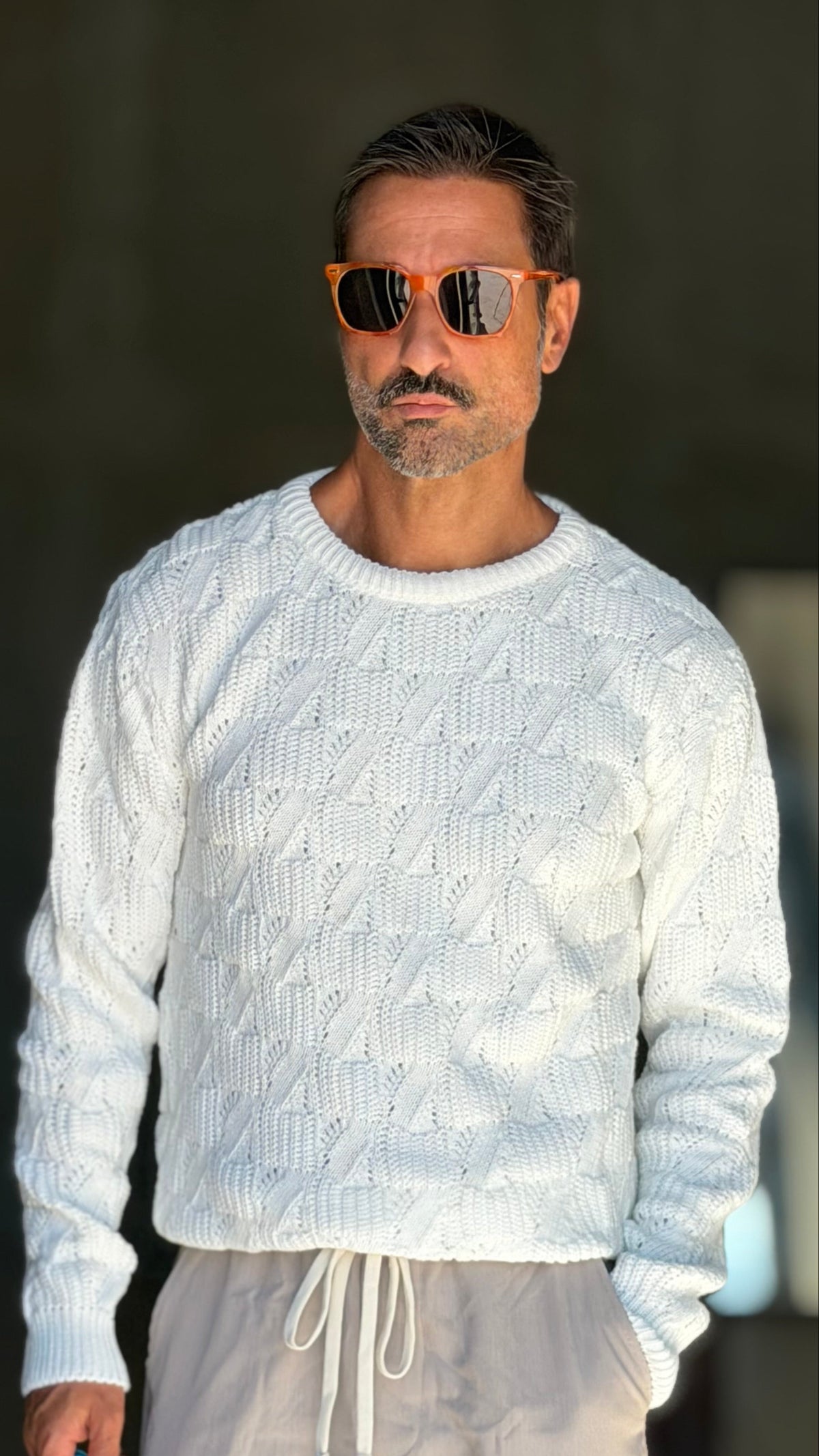 WHITE VISCOSE TROUSERS WITH REGULAR BOTTOM