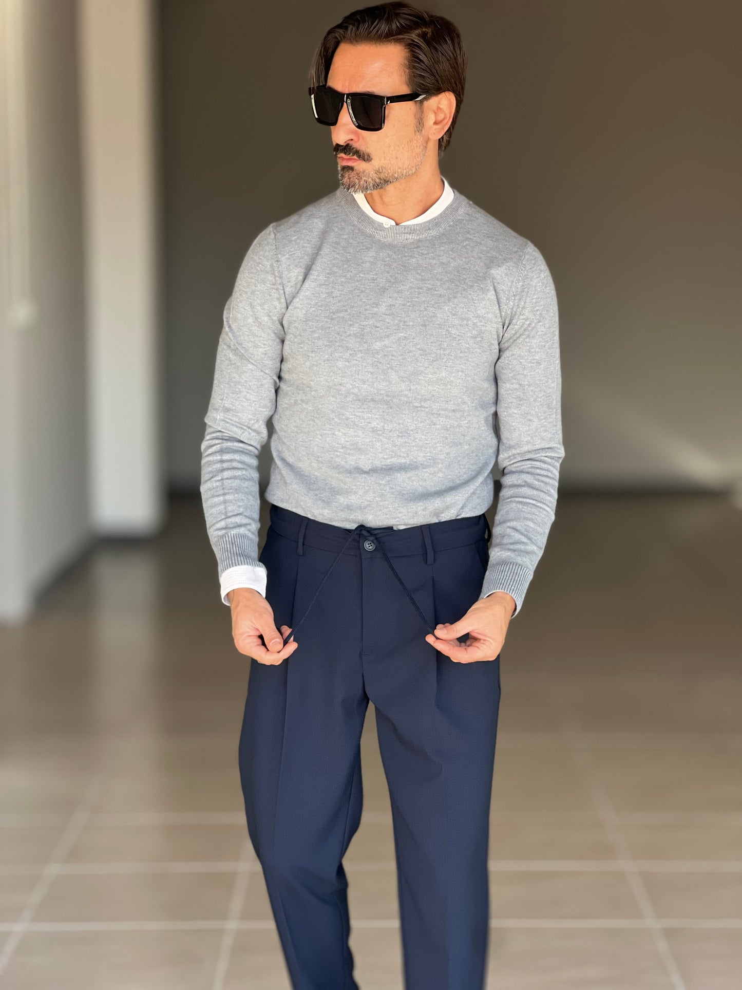 BLACK CHAIN ​​VISCOSE TROUSERS