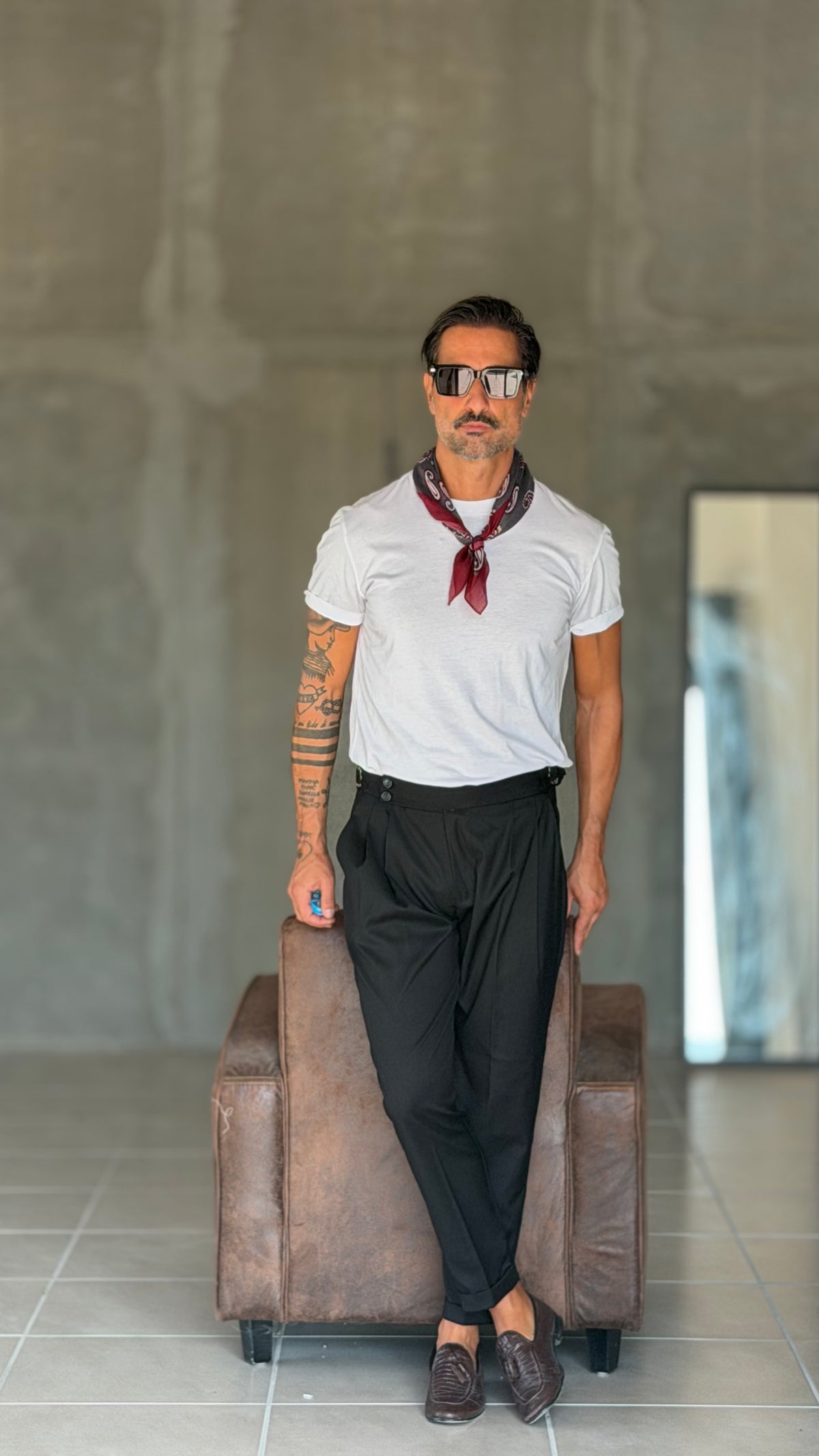 PANTALONE NERO VITA ALTA PINCES VISCOSA  EFFETTO FLANELLA BATTUTA