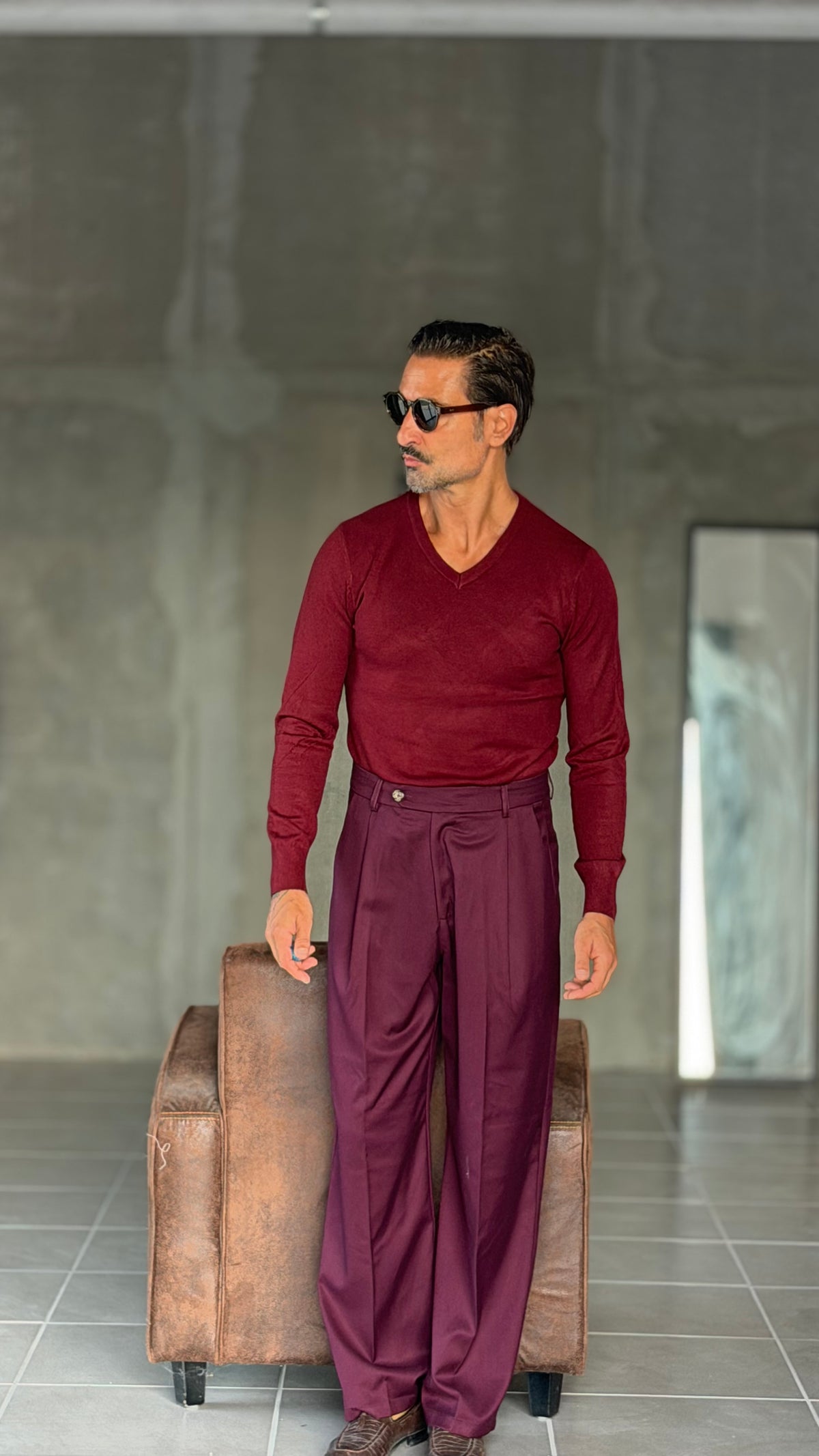PANTALONE  PRUGNA PINCES VISCOSA  FONDO AMPIO  EFFETTO FLANELLA BATTUTA