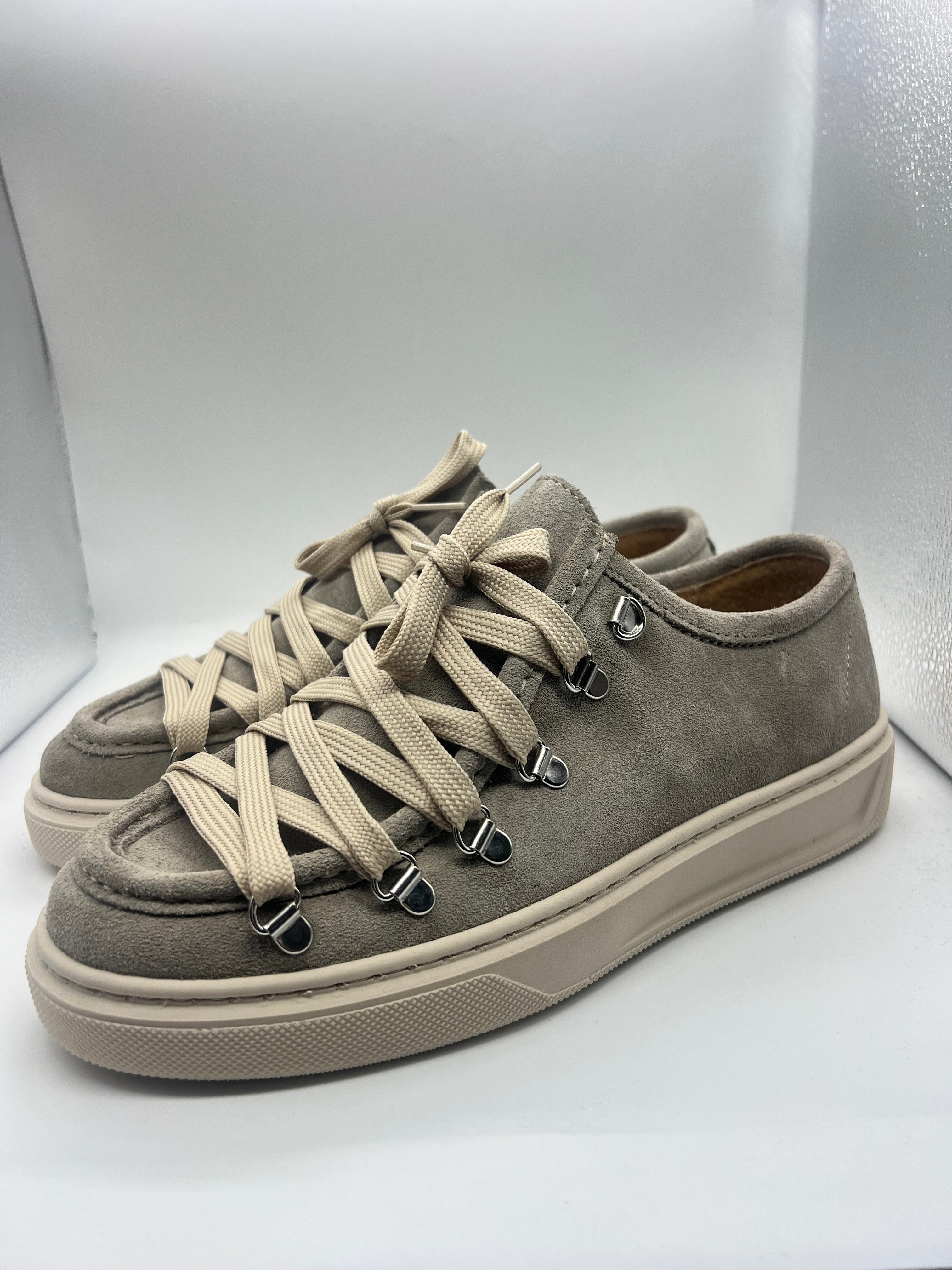 SNEAKER GRIGIA  MODELLO INGEGNERE GANCI